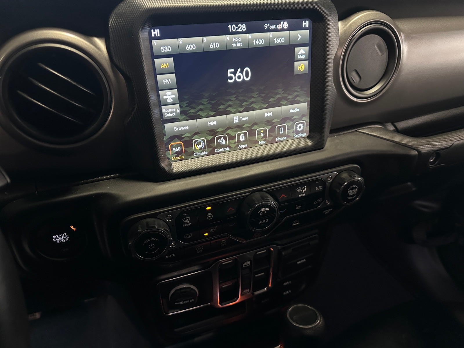 Thumbnail: 2022 Jeep Gladiator - 4