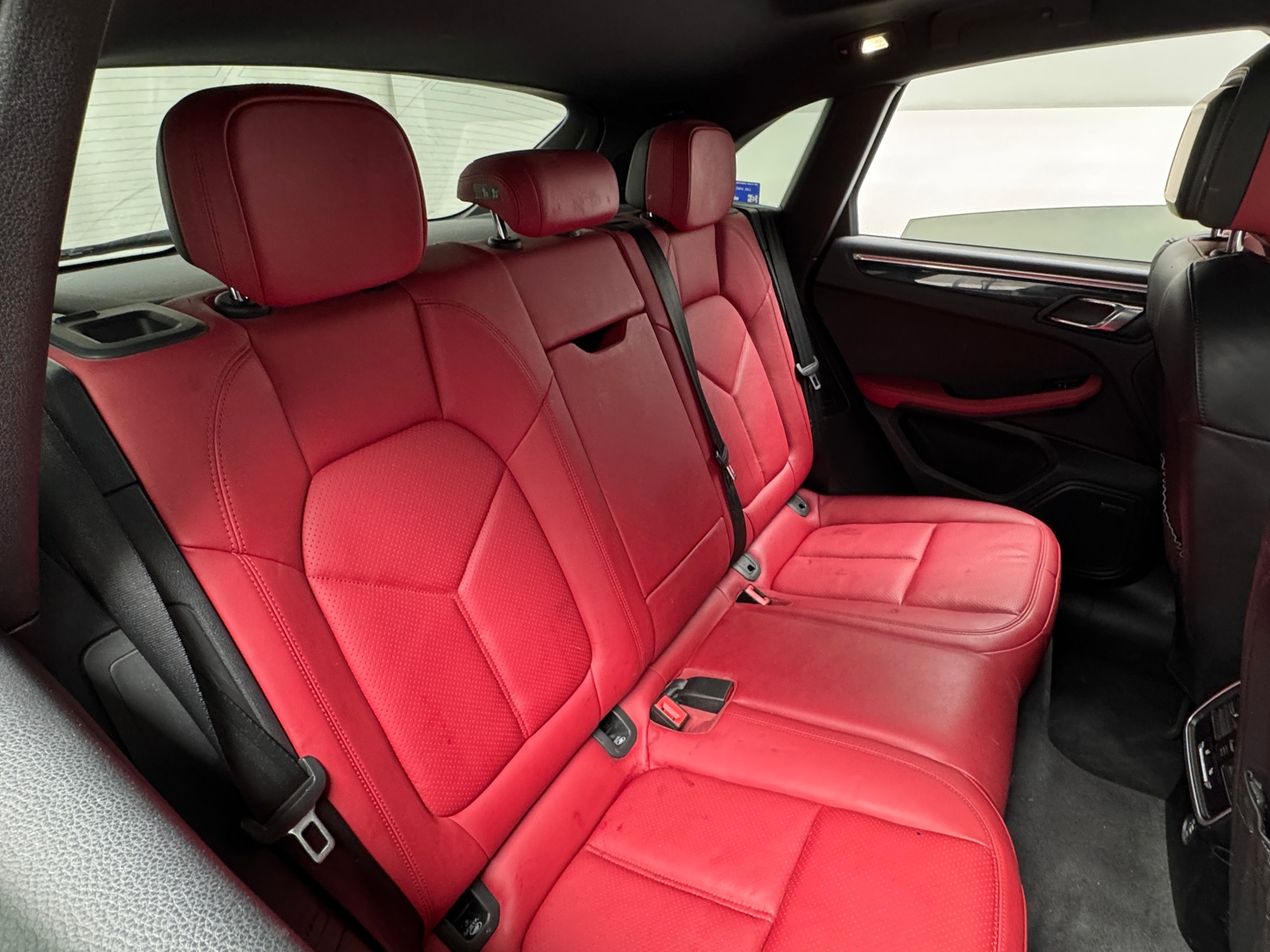 Thumbnail: 2017 Porsche Macan - 5