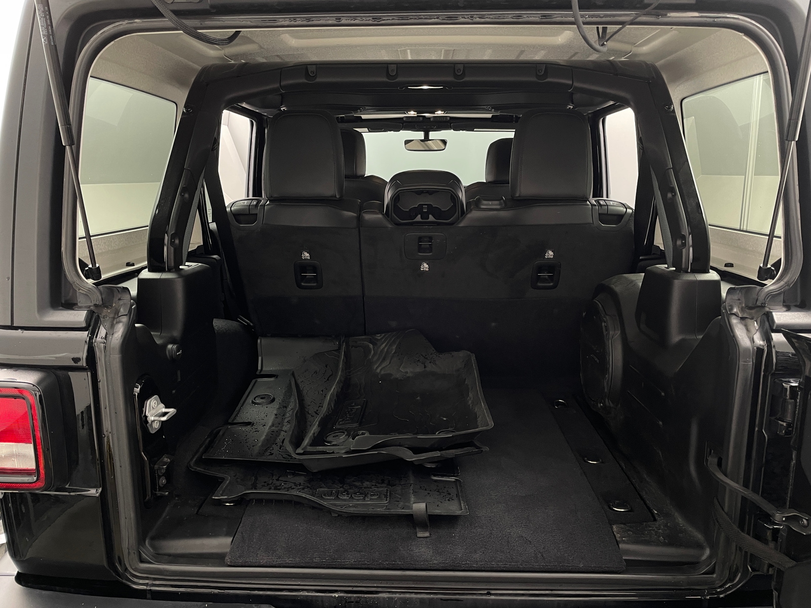 Thumbnail: 2020 Jeep Wrangler - 6