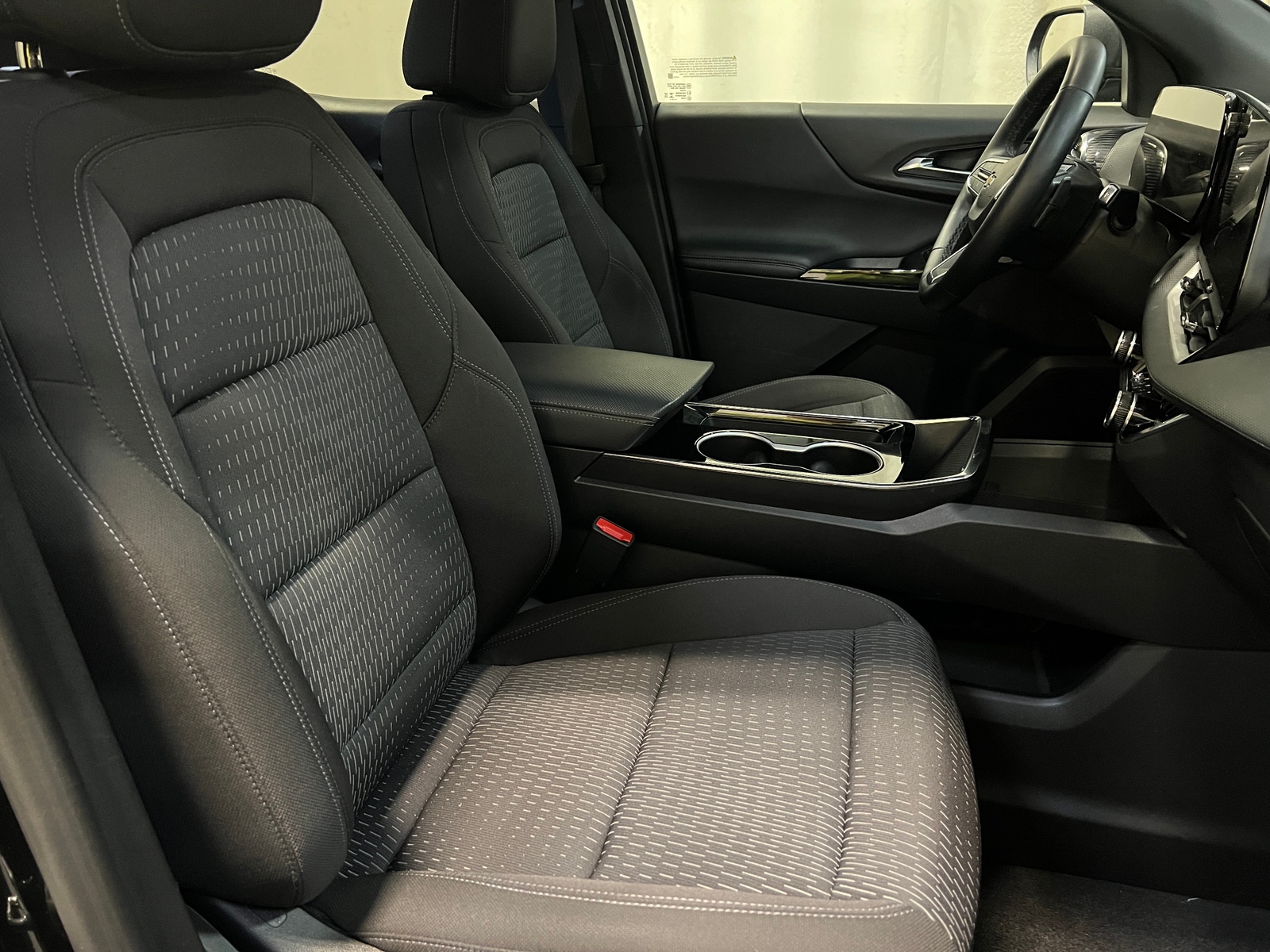 Thumbnail: 2025 Chevrolet Equinox - 2