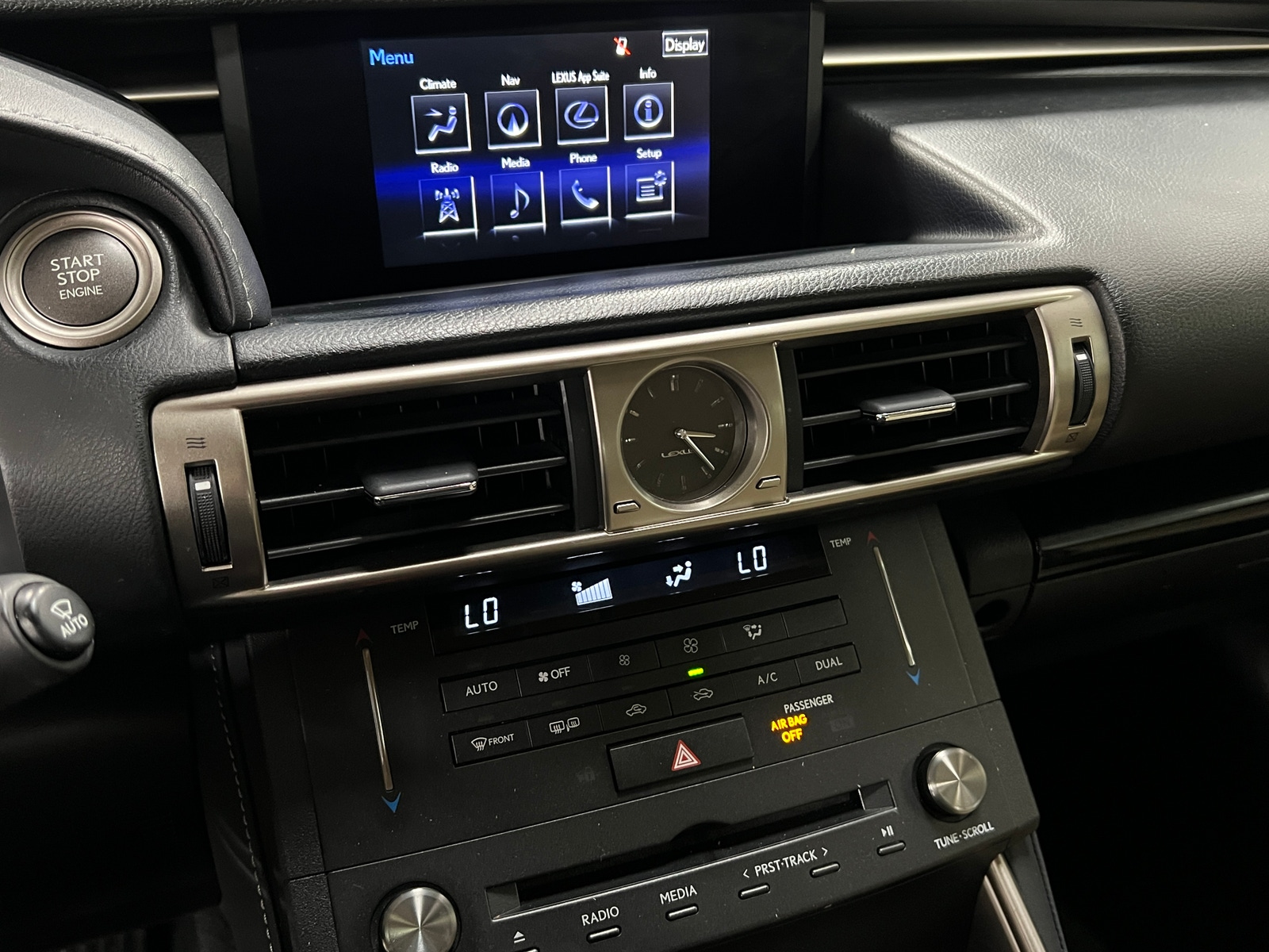 Thumbnail: 2016 Lexus IS - 3