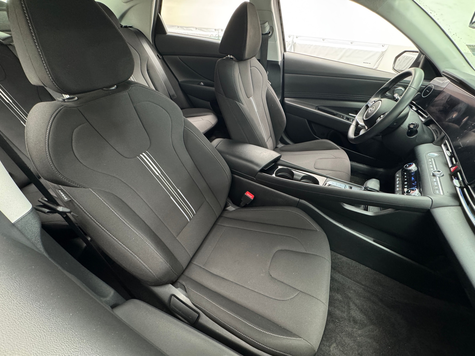 Thumbnail: 2024 Hyundai Elantra - 2