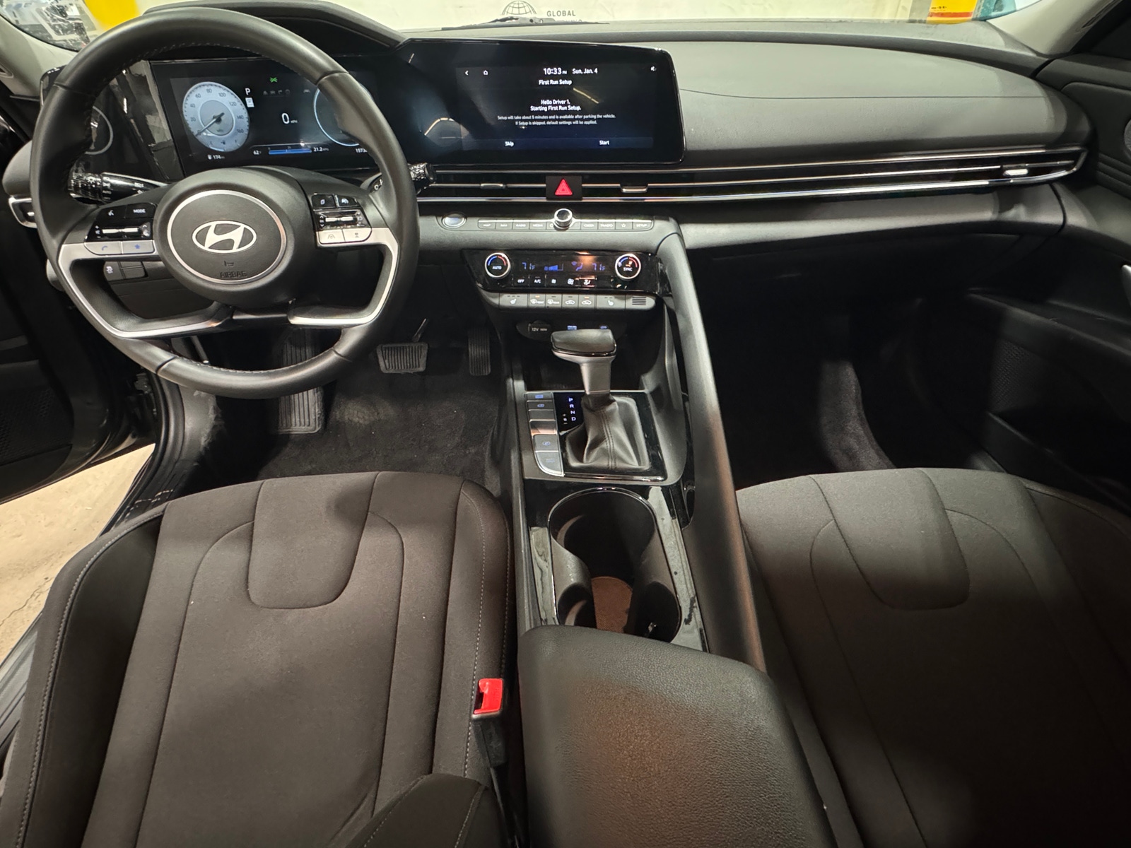 Thumbnail: 2024 Hyundai Elantra - 3