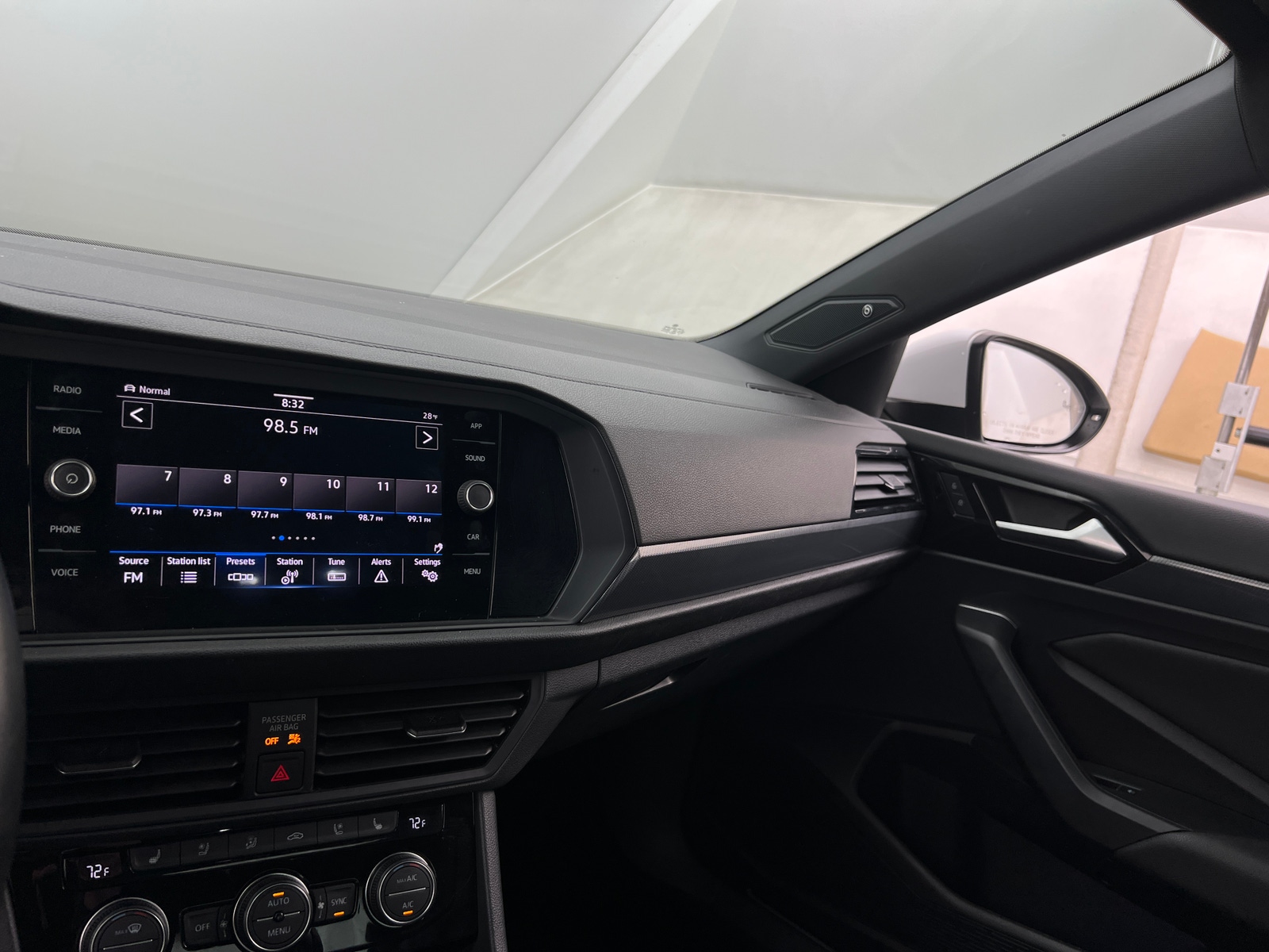 Thumbnail: 2021 Volkswagen Jetta - 3