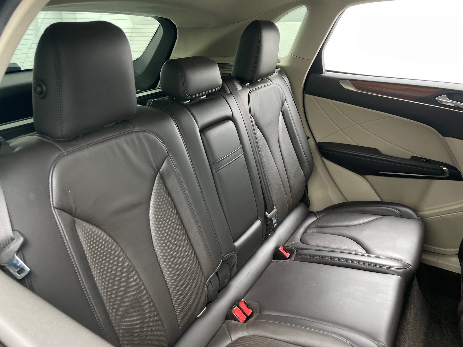 Thumbnail: 2017 Lincoln MKC - 5