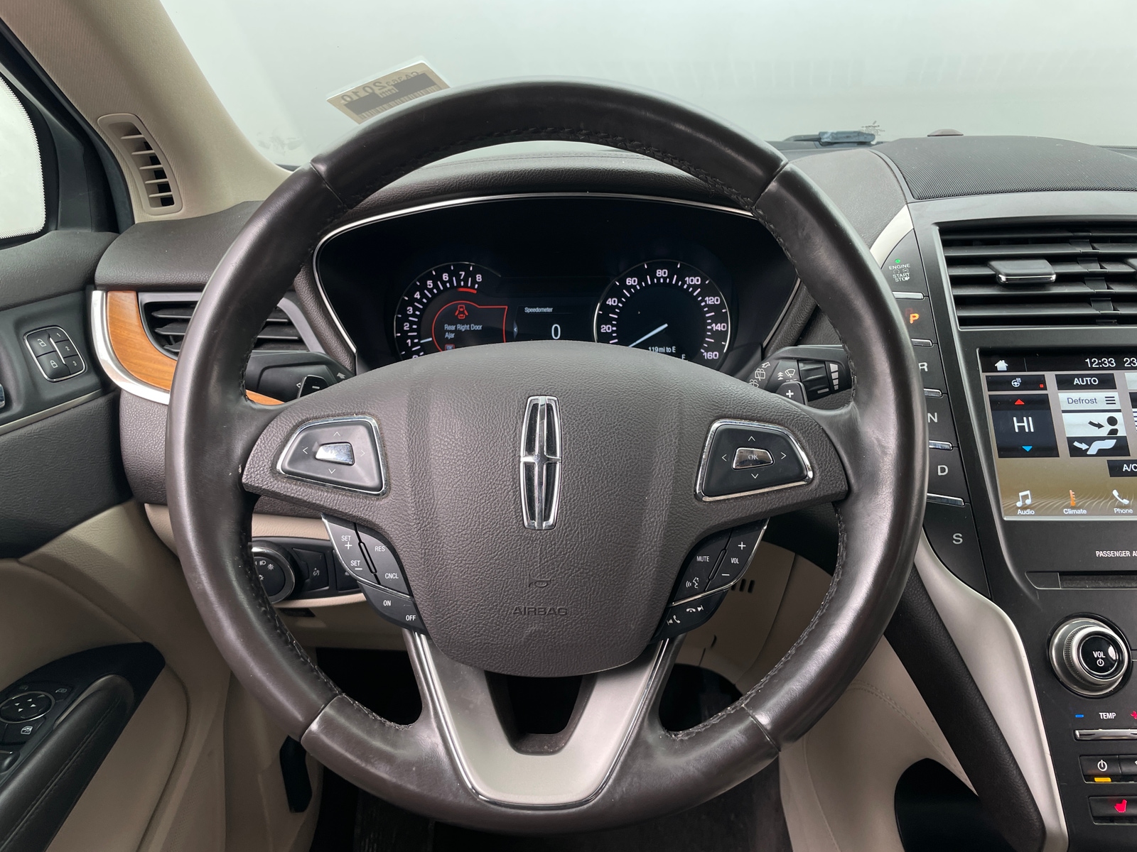 Thumbnail: 2017 Lincoln MKC - 4