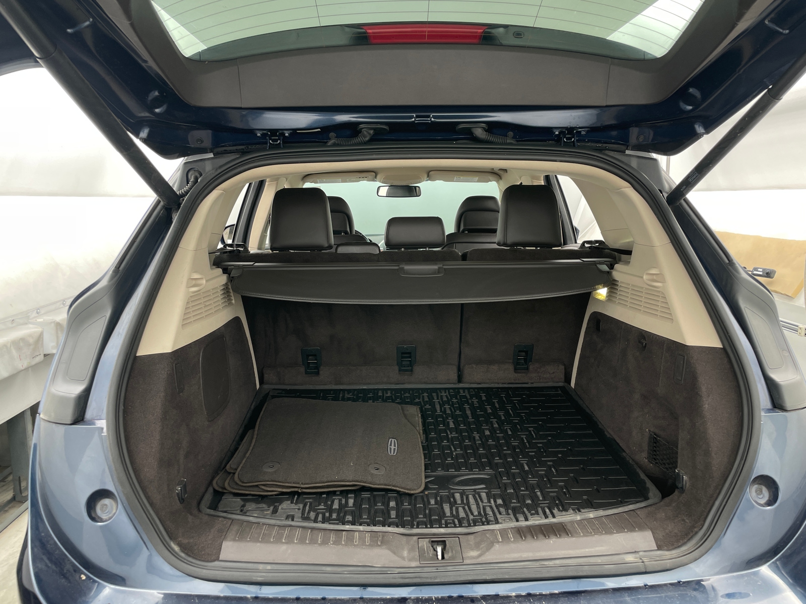 Thumbnail: 2017 Lincoln MKC - 6