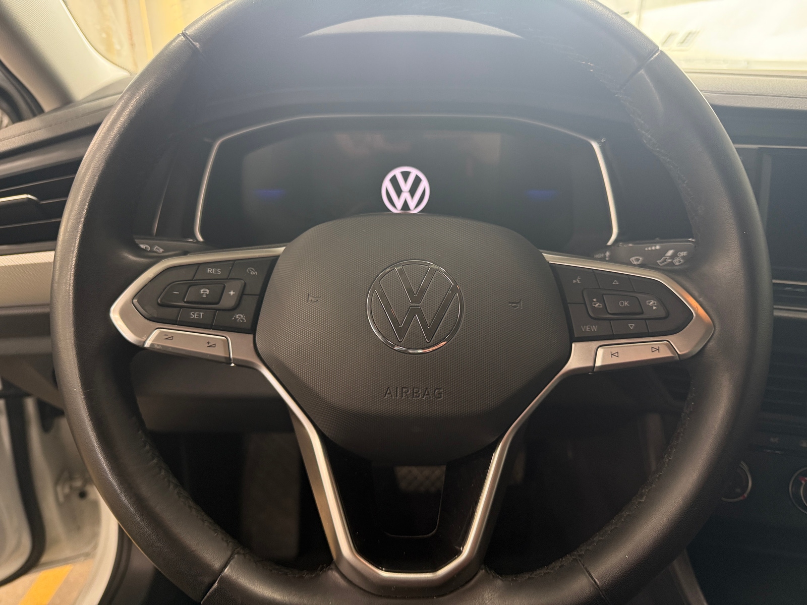 Thumbnail: 2024 Volkswagen Jetta - 5