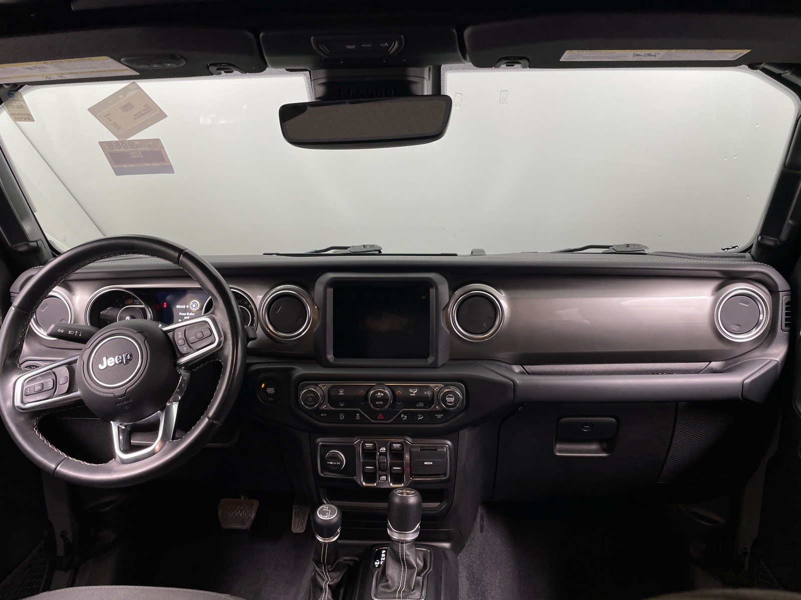 Thumbnail: 2019 Jeep Wrangler - 3