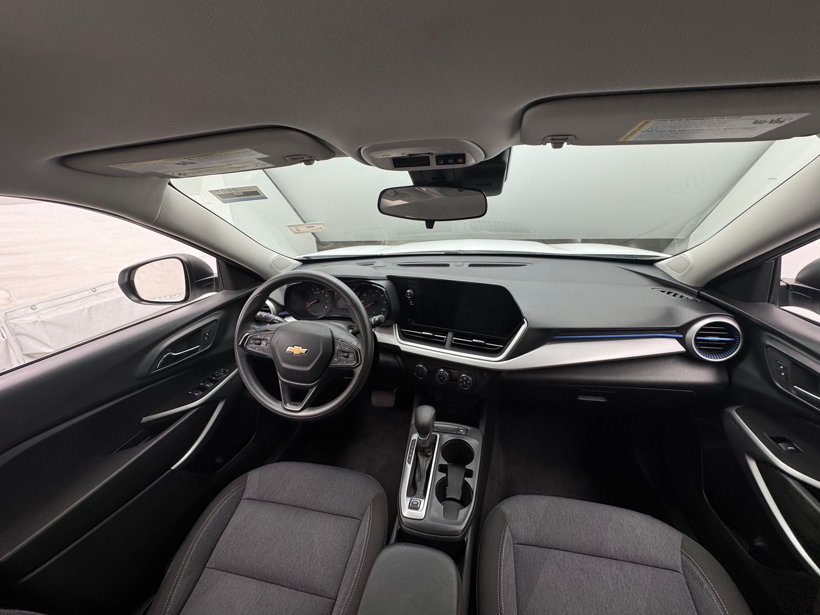 Thumbnail: 2024 Chevrolet Trax - 3