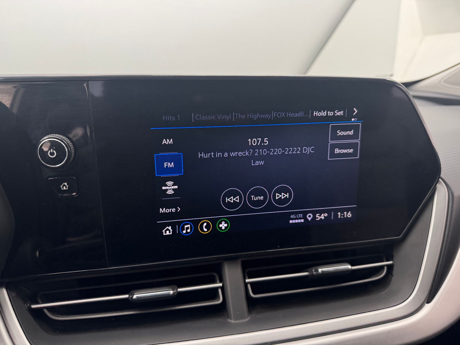 Thumbnail: 2024 Chevrolet Trax - 4