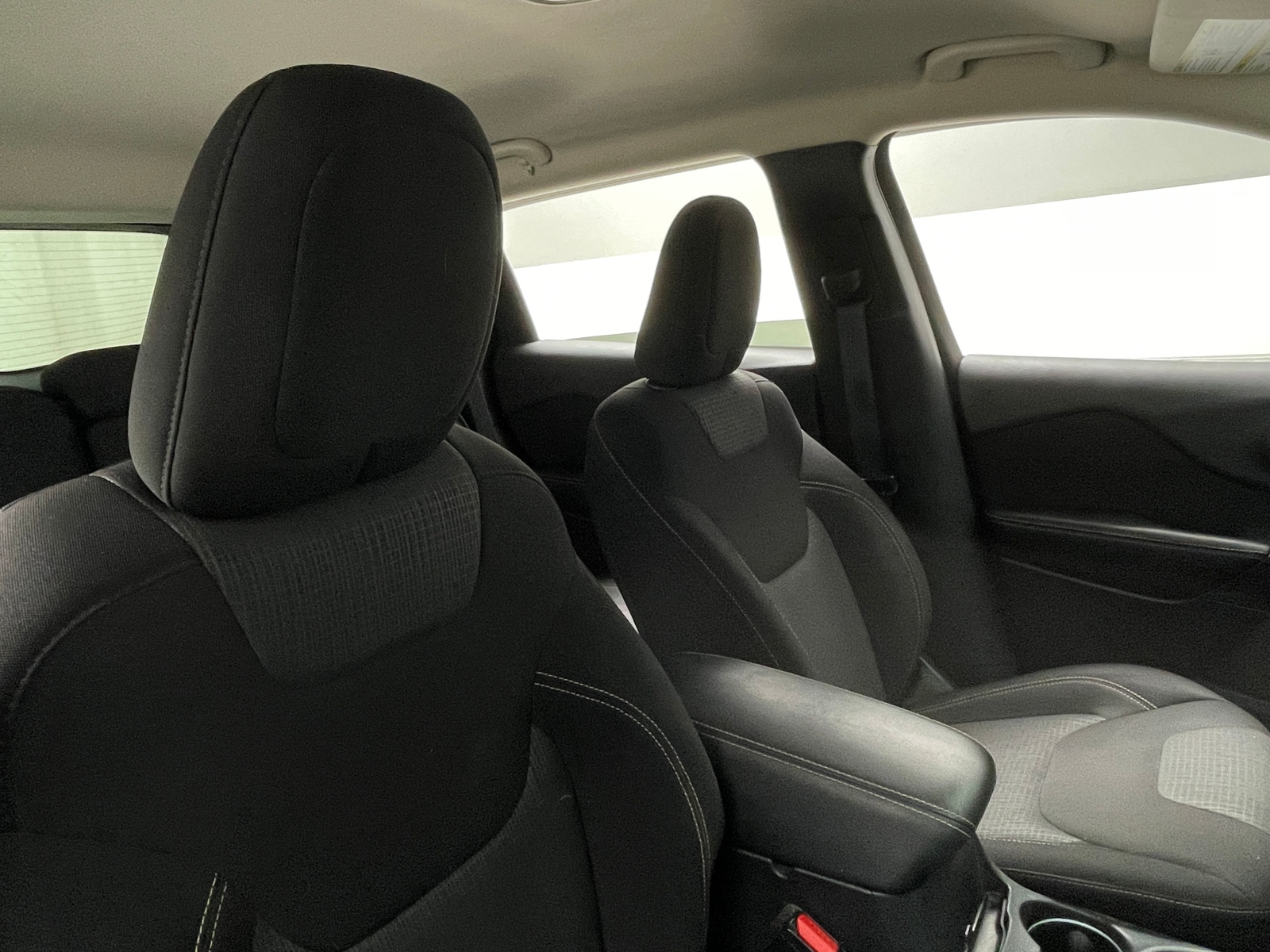 Thumbnail: 2016 Jeep Cherokee - 2