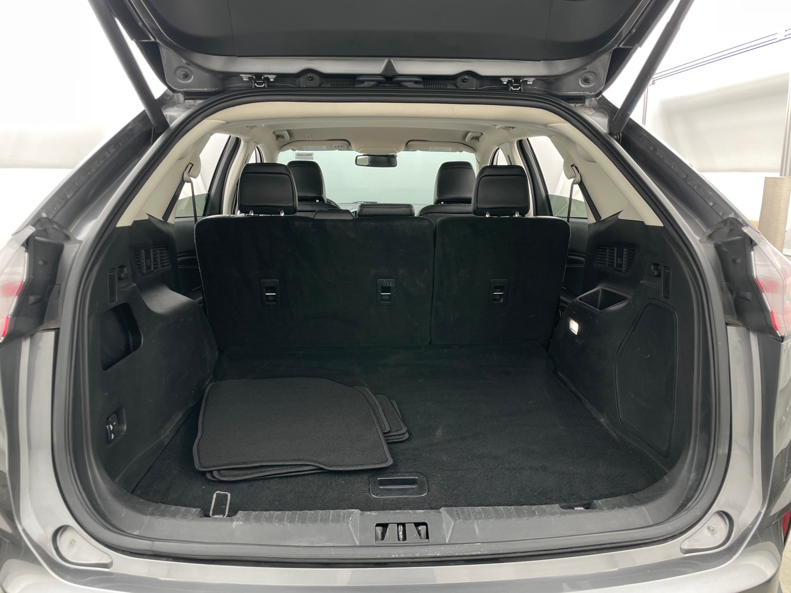 Thumbnail: 2024 Ford Edge - 6