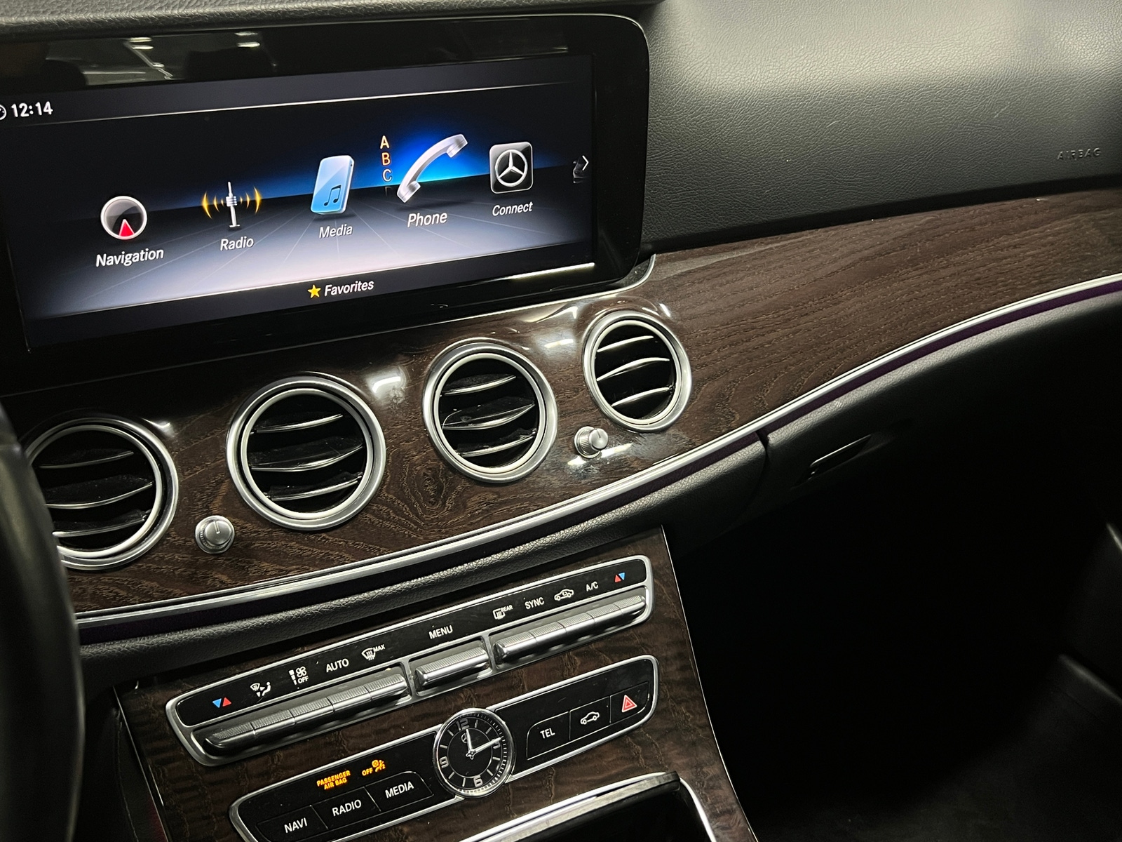 Thumbnail: 2019 Mercedes-Benz E-Class - 3