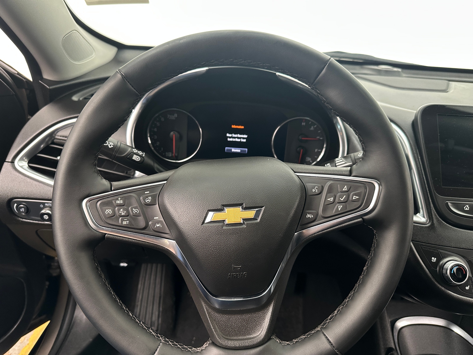 Thumbnail: 2024 Chevrolet Malibu - 4