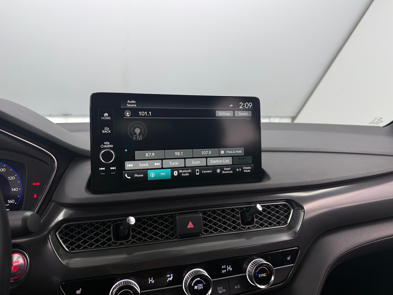 Thumbnail: 2023 Acura Integra - 3