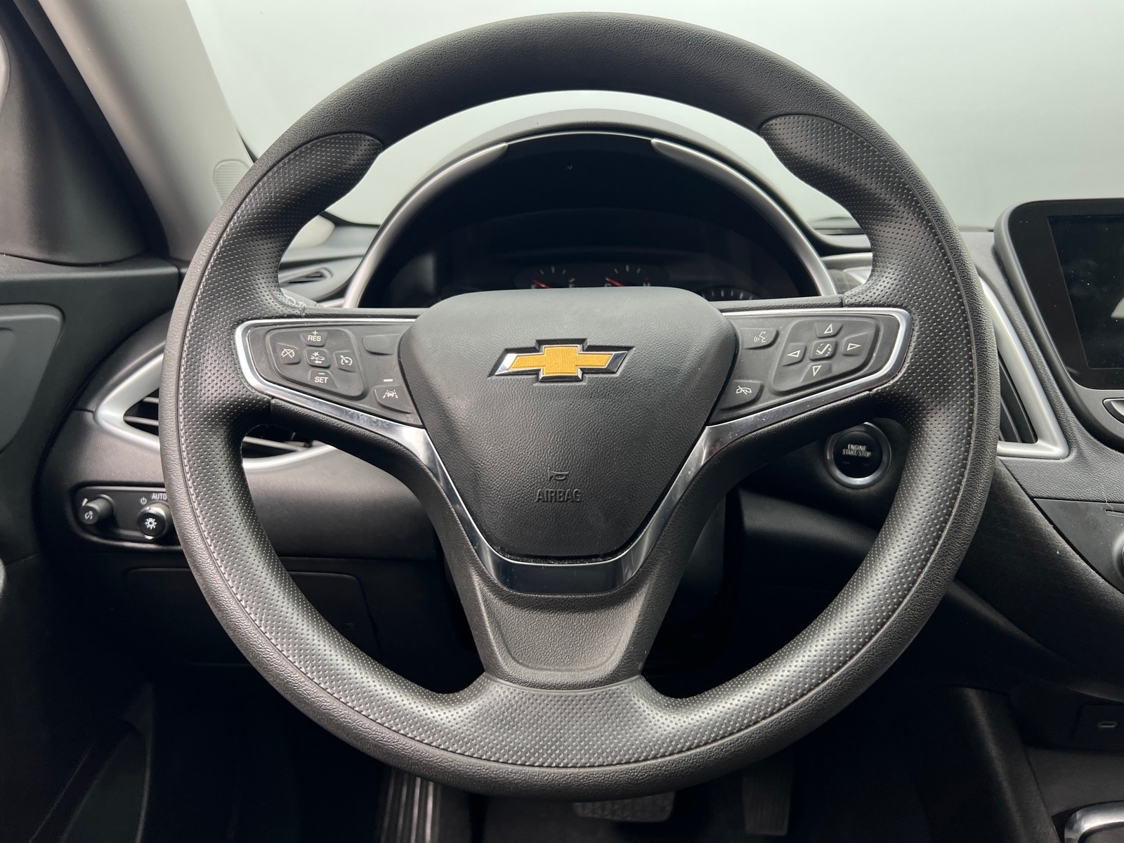 Thumbnail: 2023 Chevrolet Malibu - 5