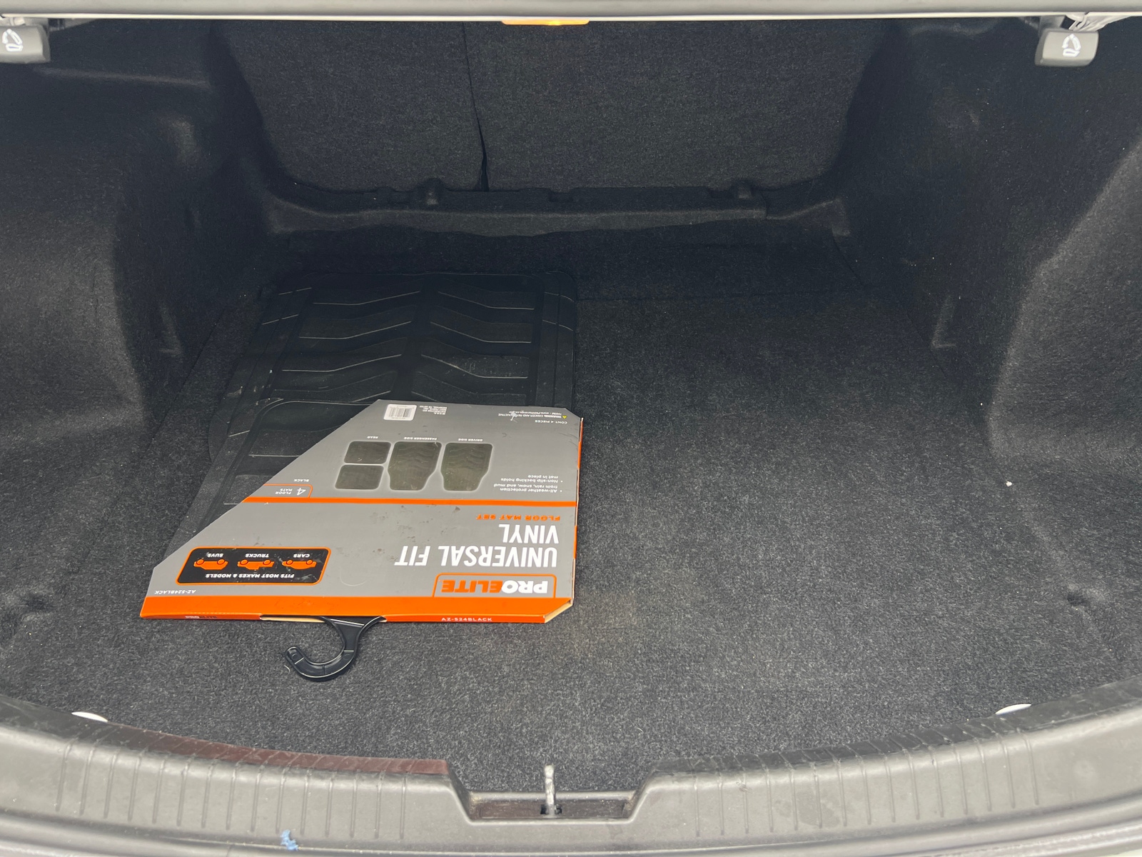 Thumbnail: 2023 Chevrolet Malibu - 7