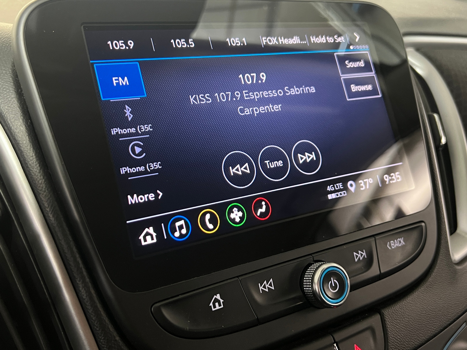 Thumbnail: 2023 Chevrolet Malibu - 4