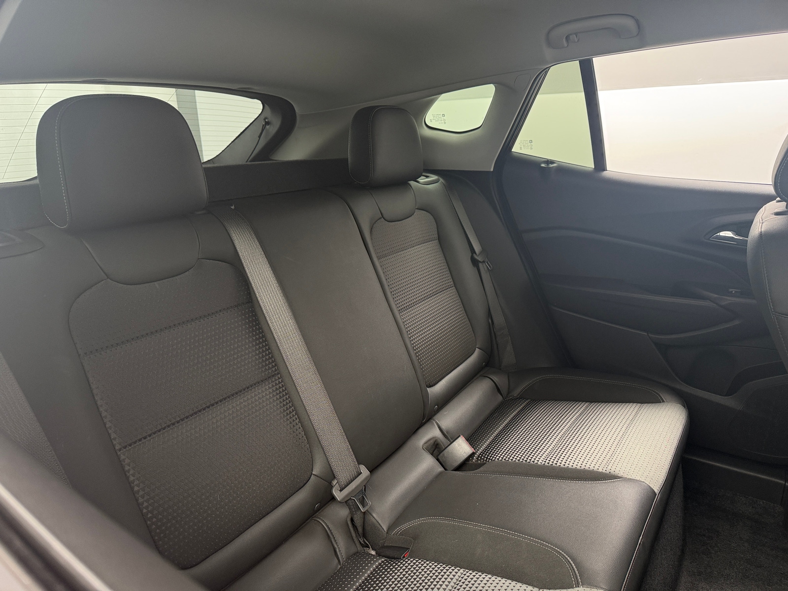 Thumbnail: 2025 Chevrolet Trax - 6