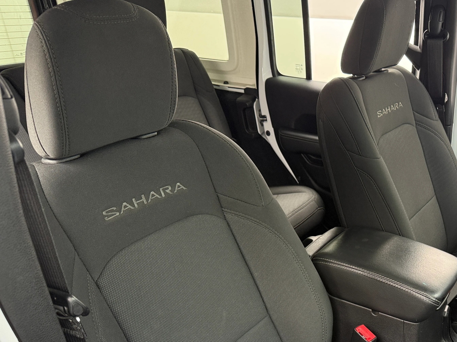 Thumbnail: 2019 Jeep Wrangler - 2