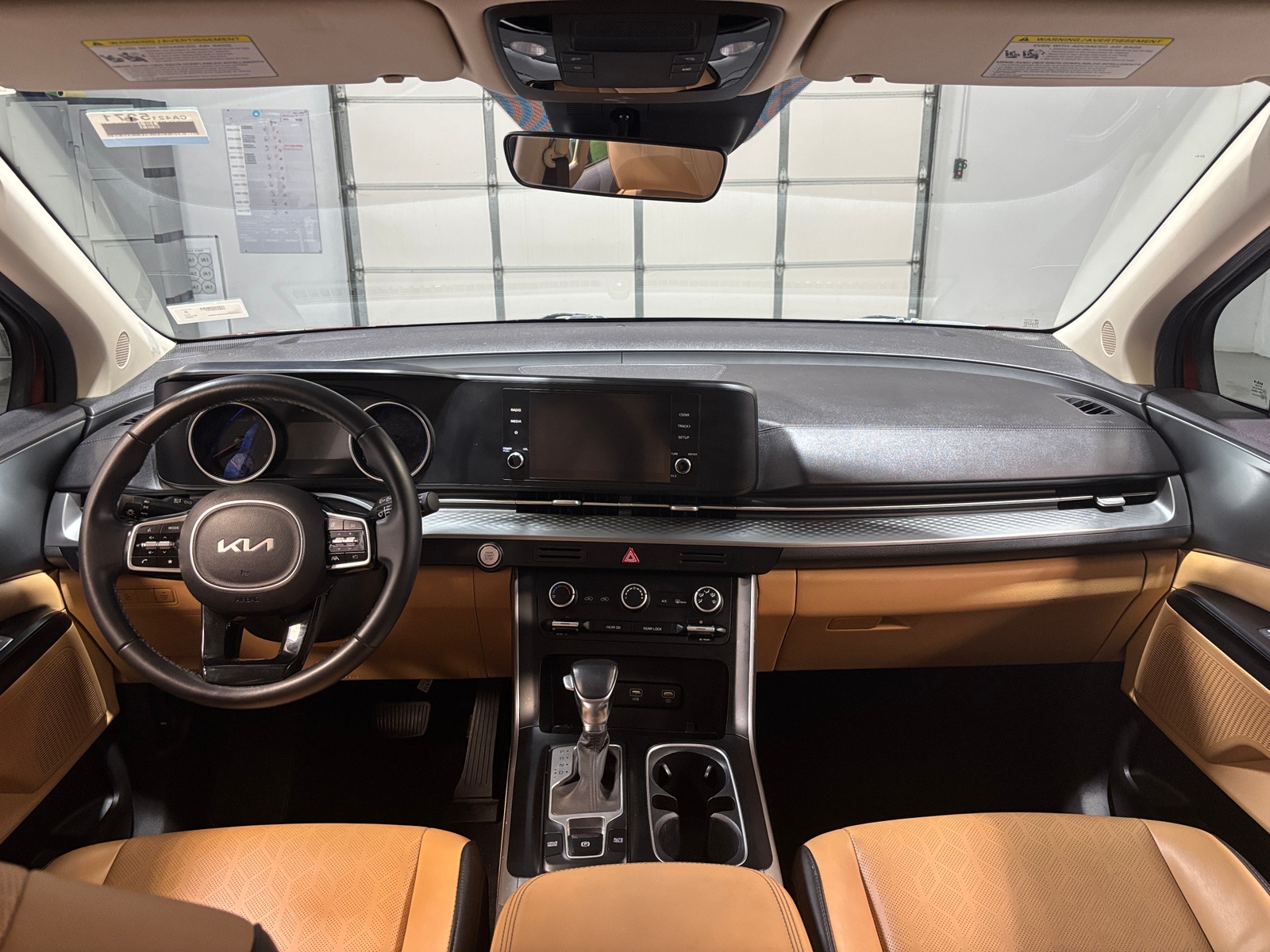 Thumbnail: 2023 Kia Carnival - 2