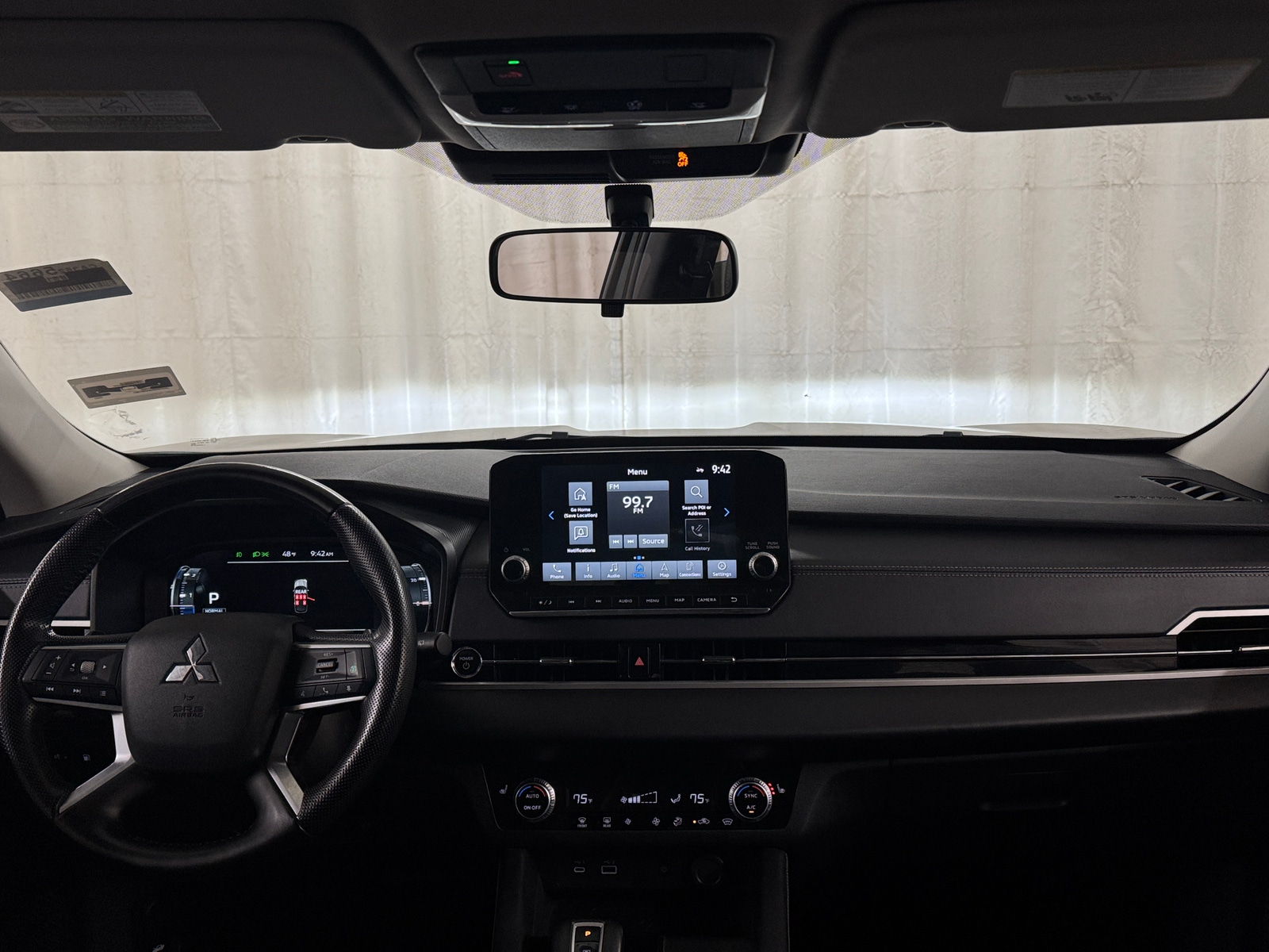 Thumbnail: 2024 Mitsubishi Outlander - 3