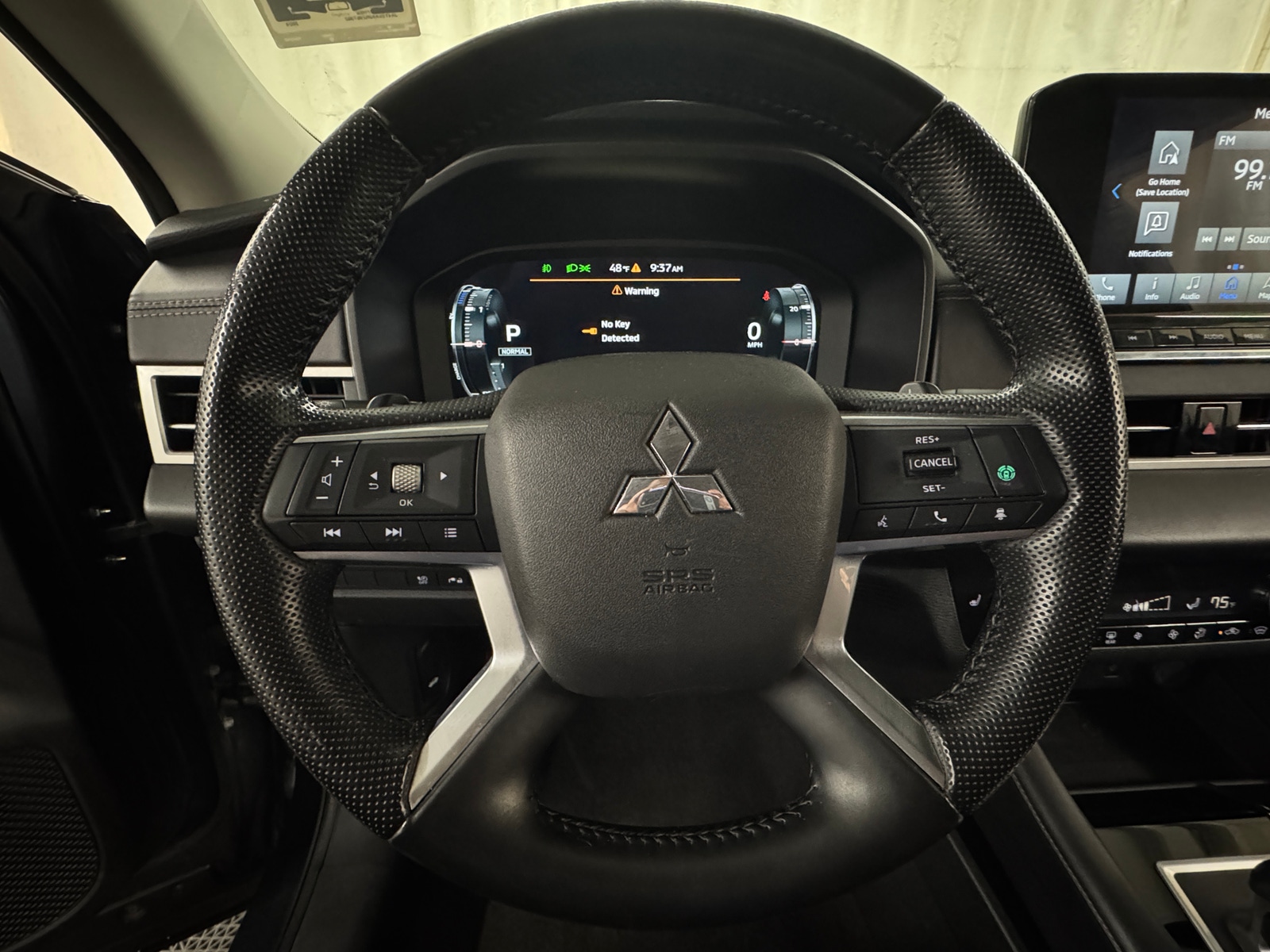 Thumbnail: 2024 Mitsubishi Outlander - 5