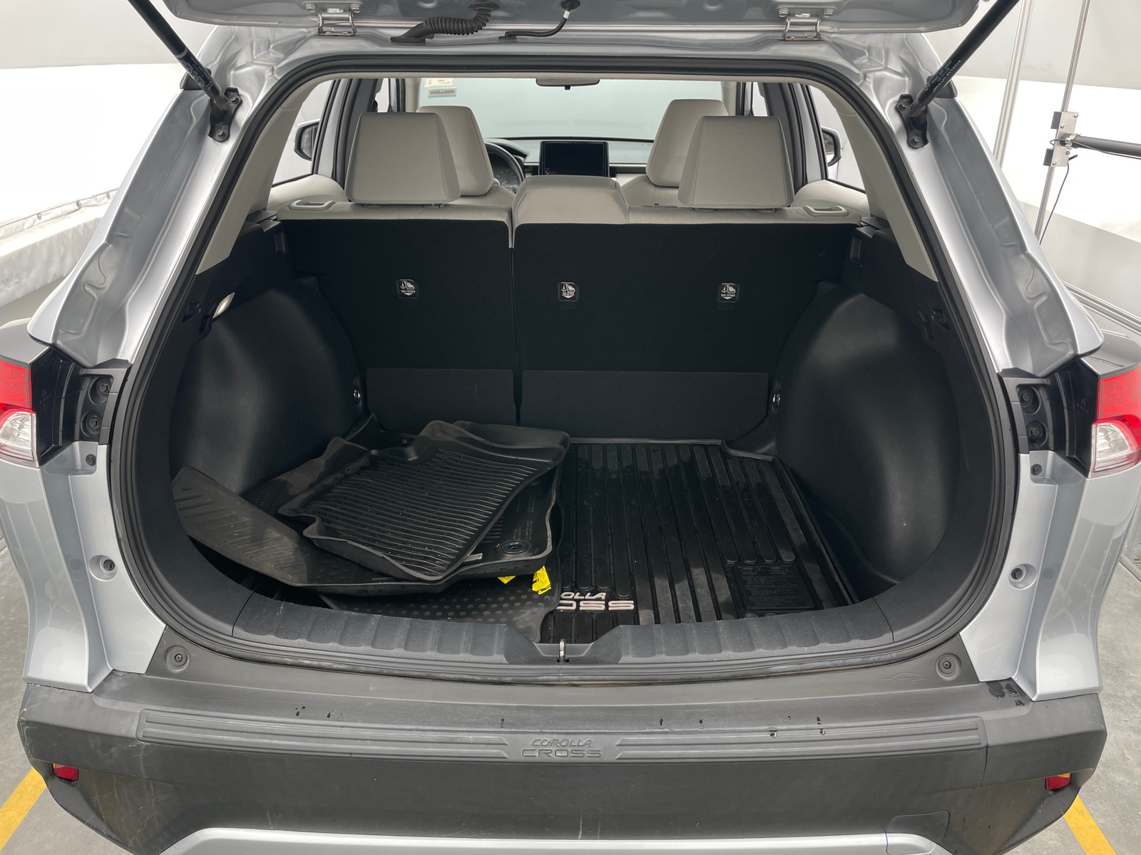 Thumbnail: 2023 Toyota Corolla Cross - 7