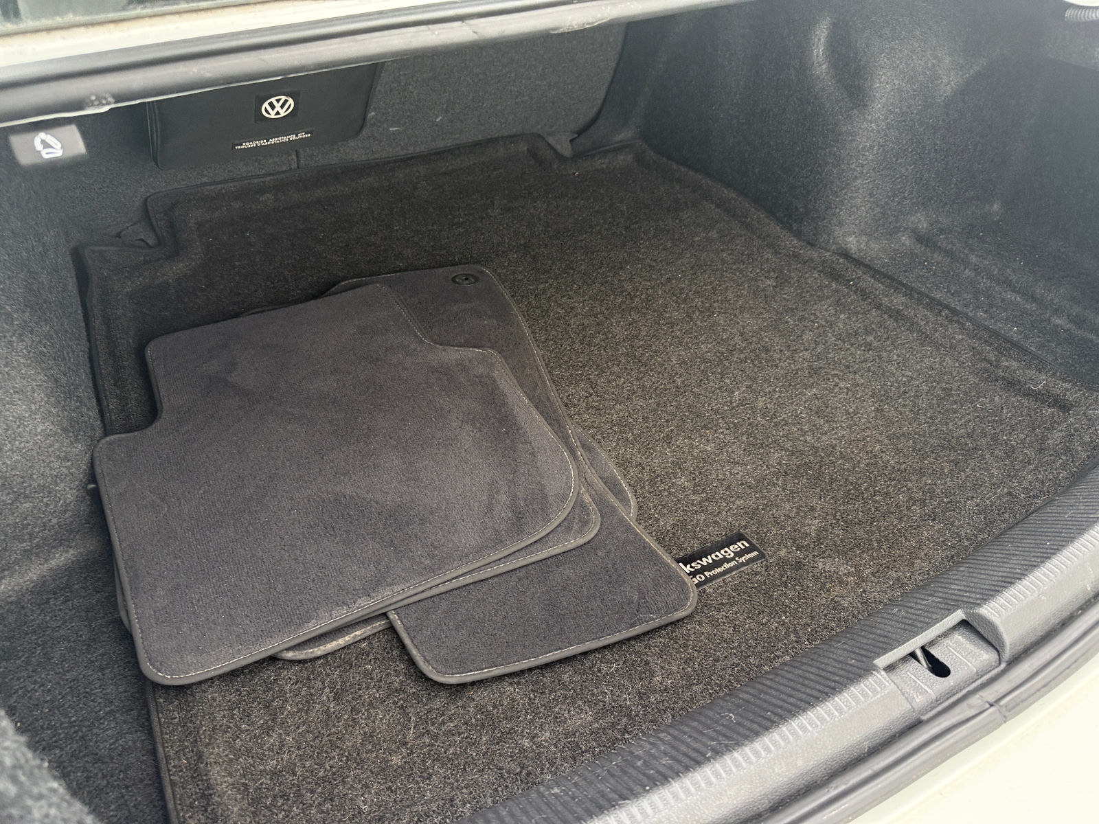 Thumbnail: 2018 Volkswagen Passat - 6