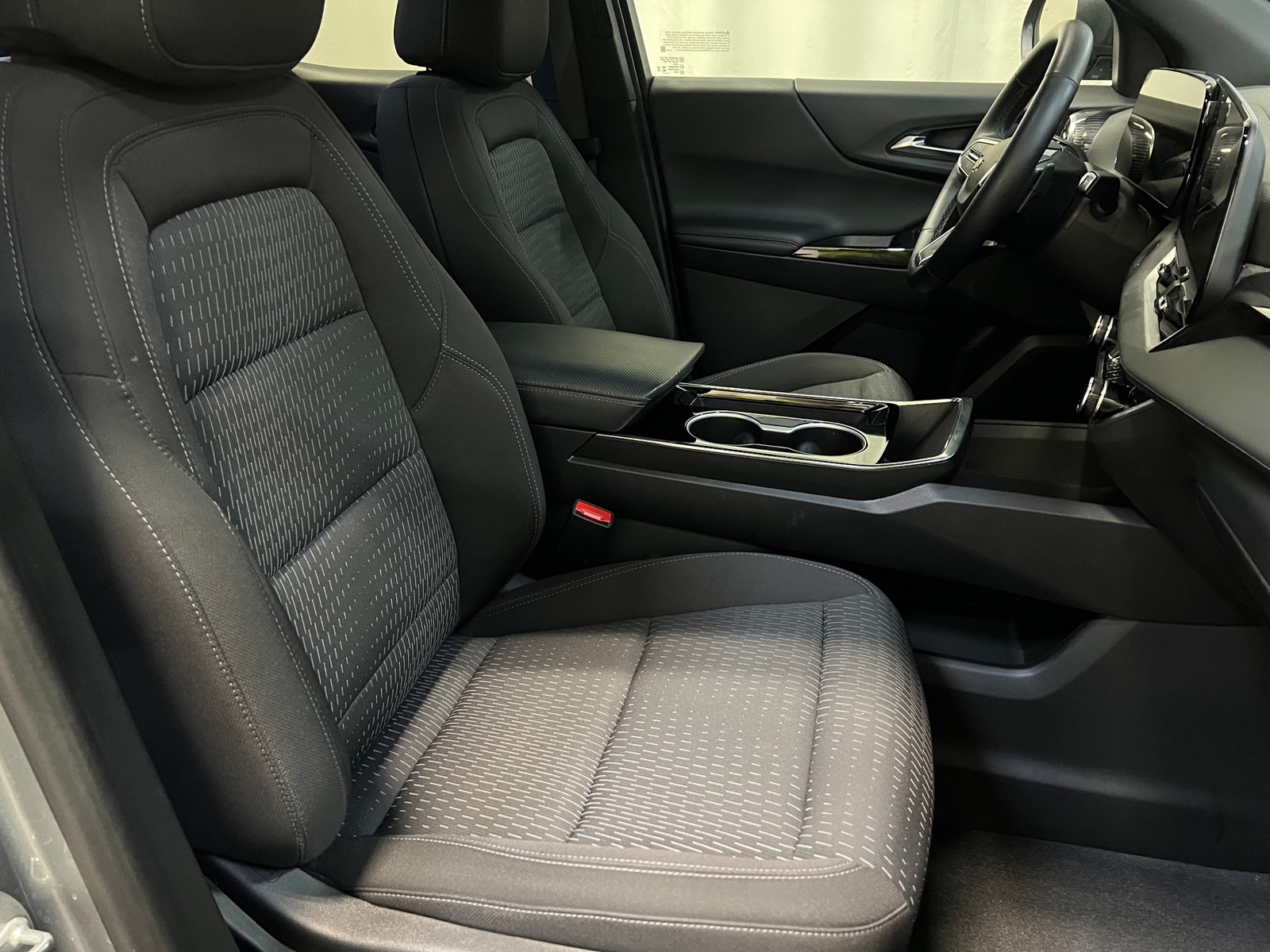 Thumbnail: 2025 Chevrolet Equinox - 2