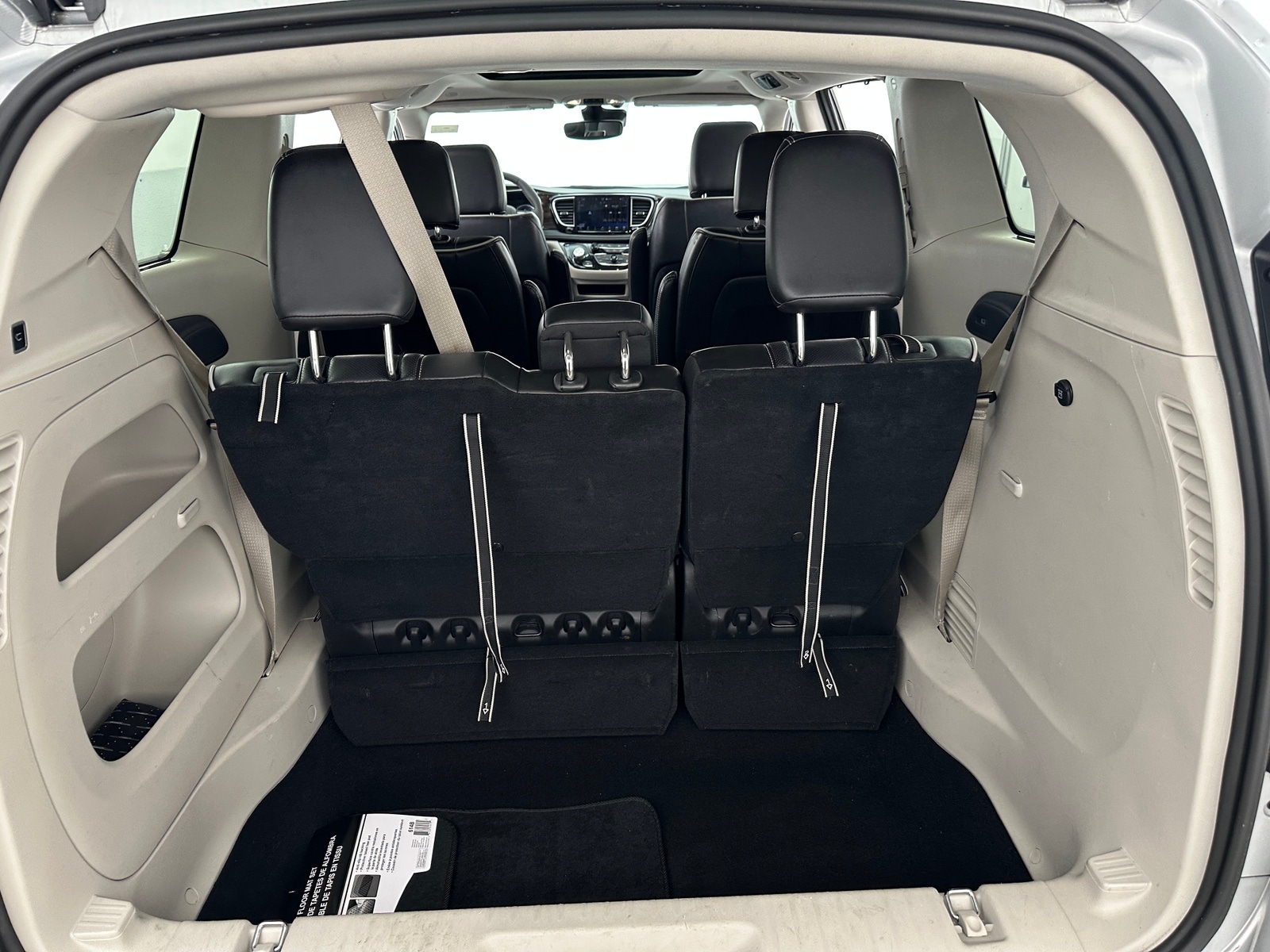 Thumbnail: 2024 Chrysler Pacifica - 6