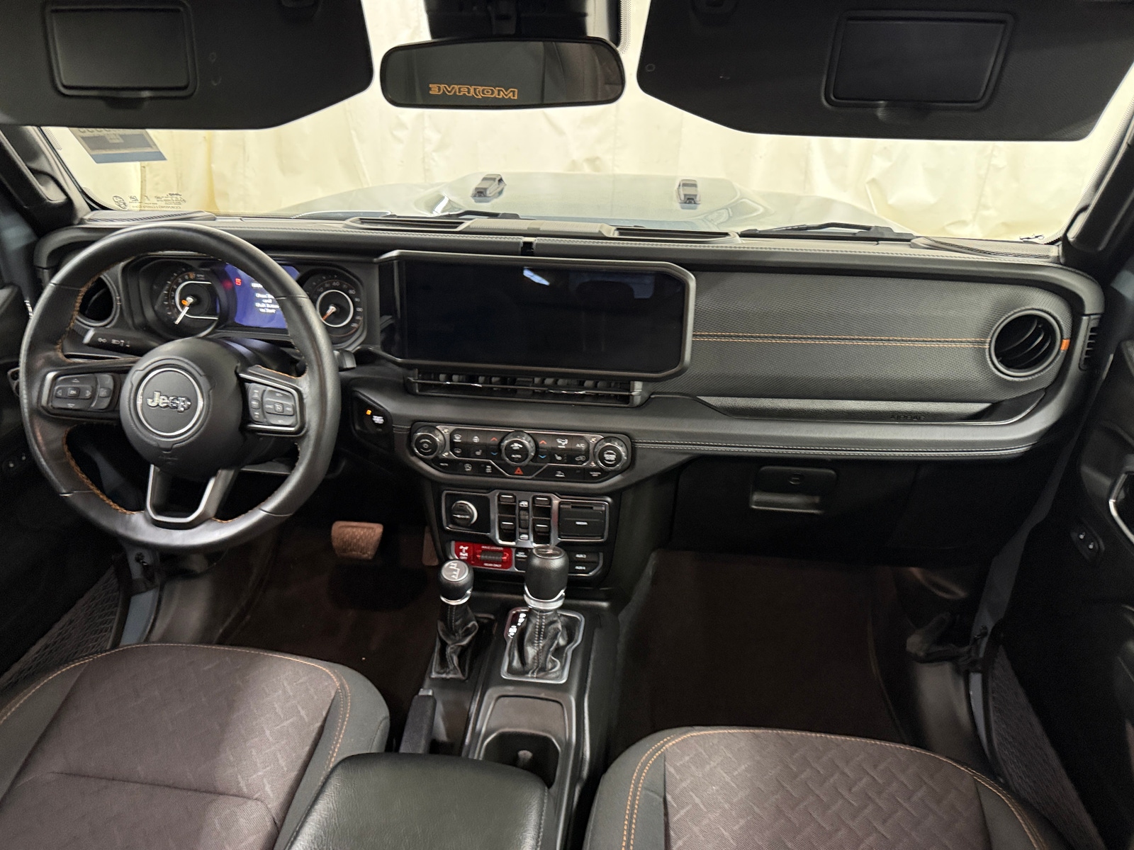 Thumbnail: 2024 Jeep Gladiator - 3