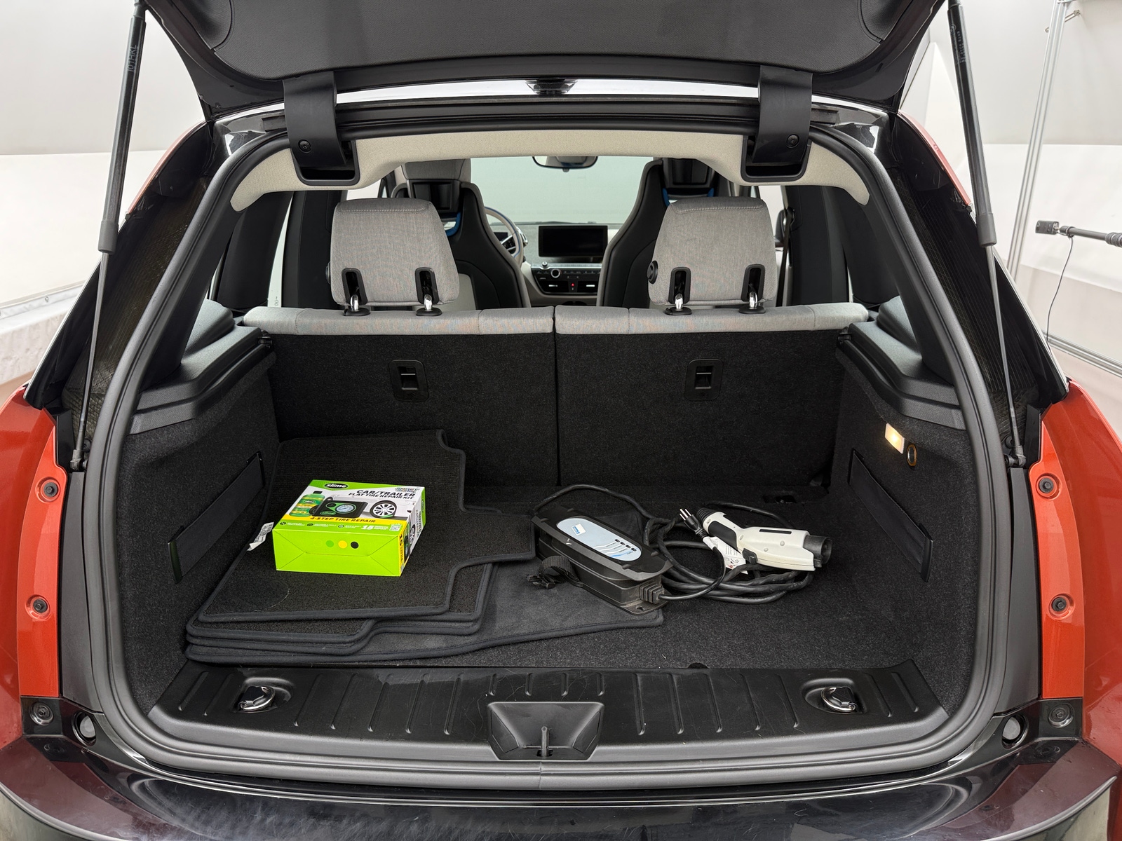 Thumbnail: 2016 BMW i3 - 6