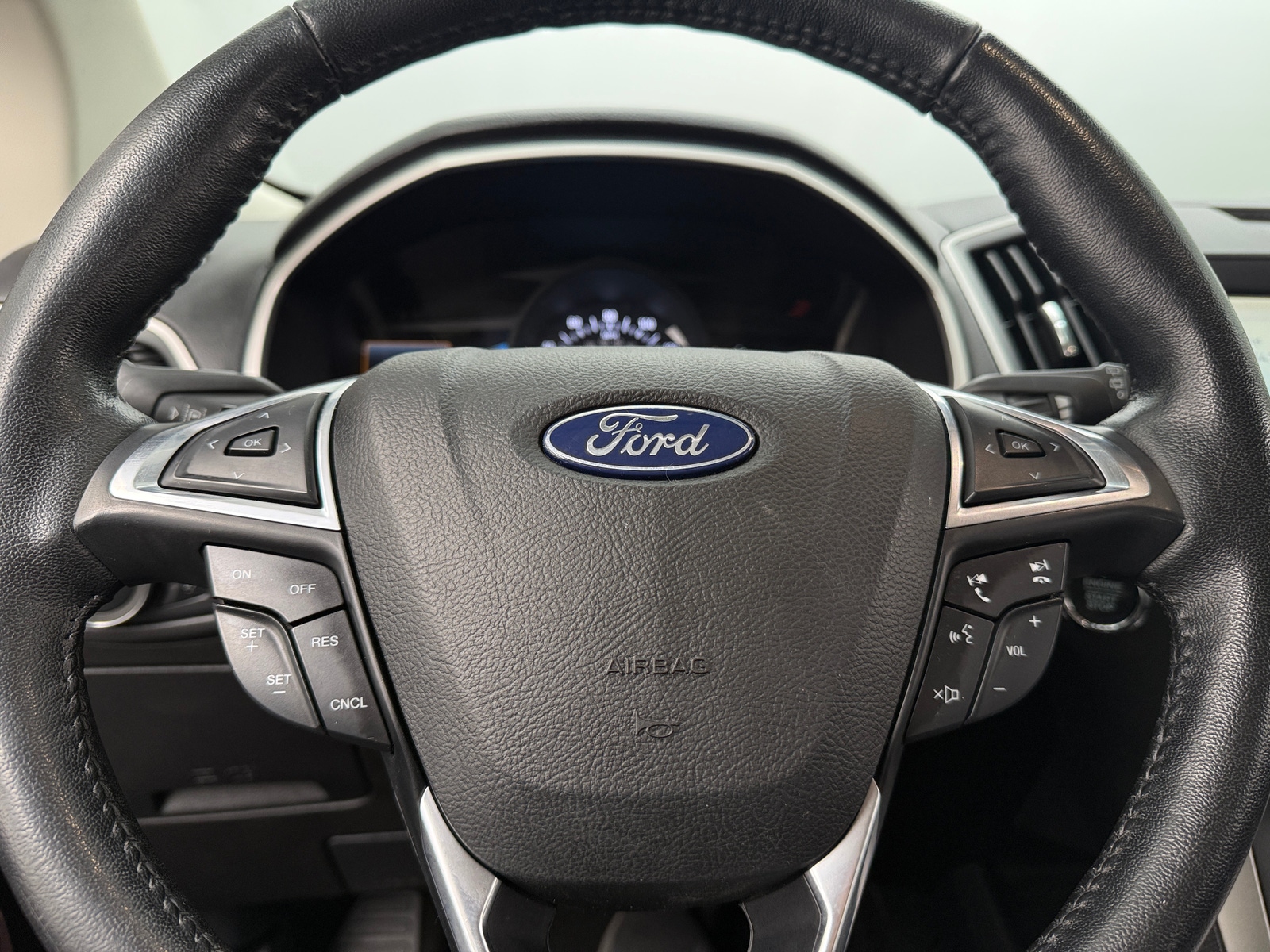 Thumbnail: 2020 Ford Edge - 4