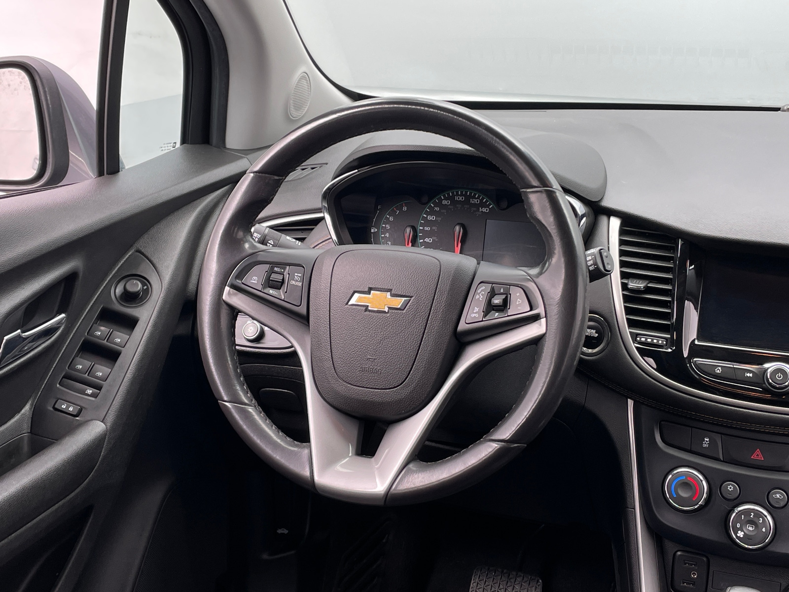 Thumbnail: 2020 Chevrolet Trax - 5