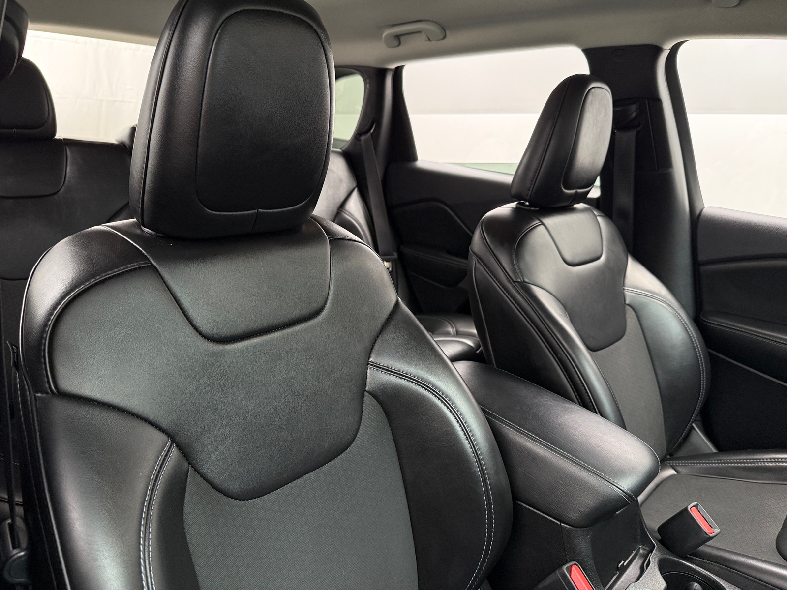 Thumbnail: 2019 Jeep Cherokee - 2