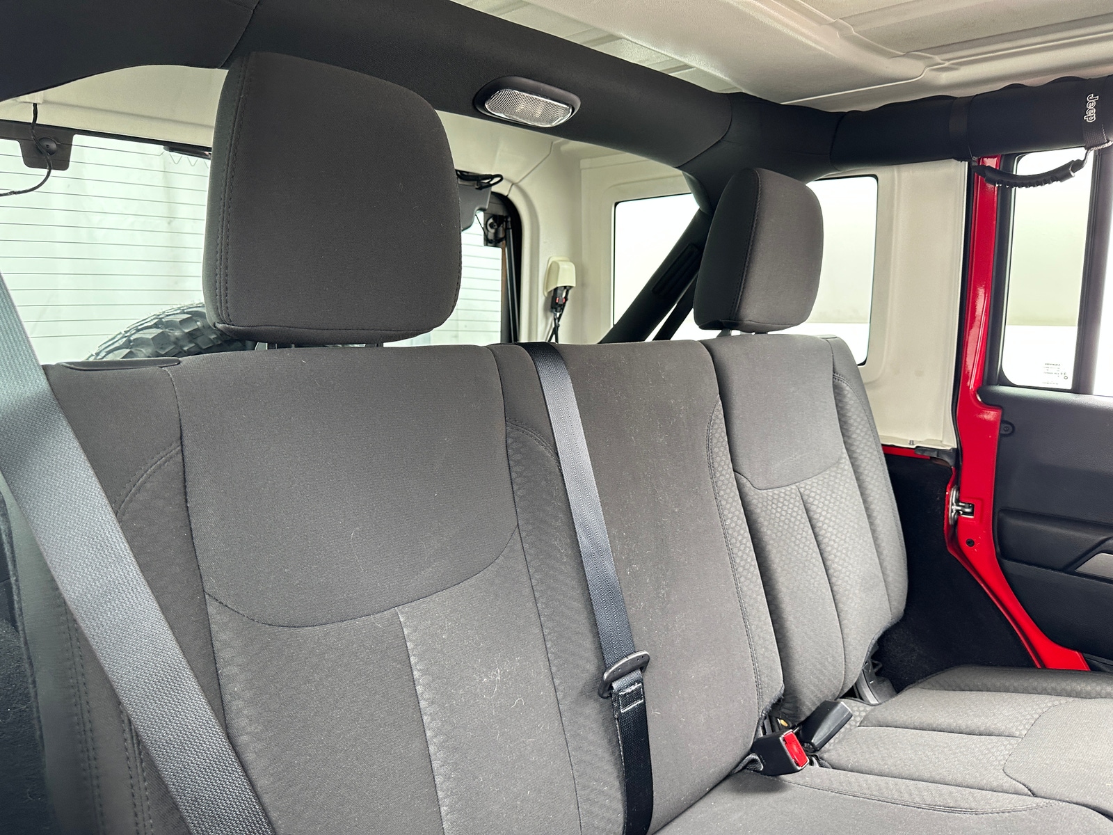 Thumbnail: 2017 Jeep Wrangler - 6