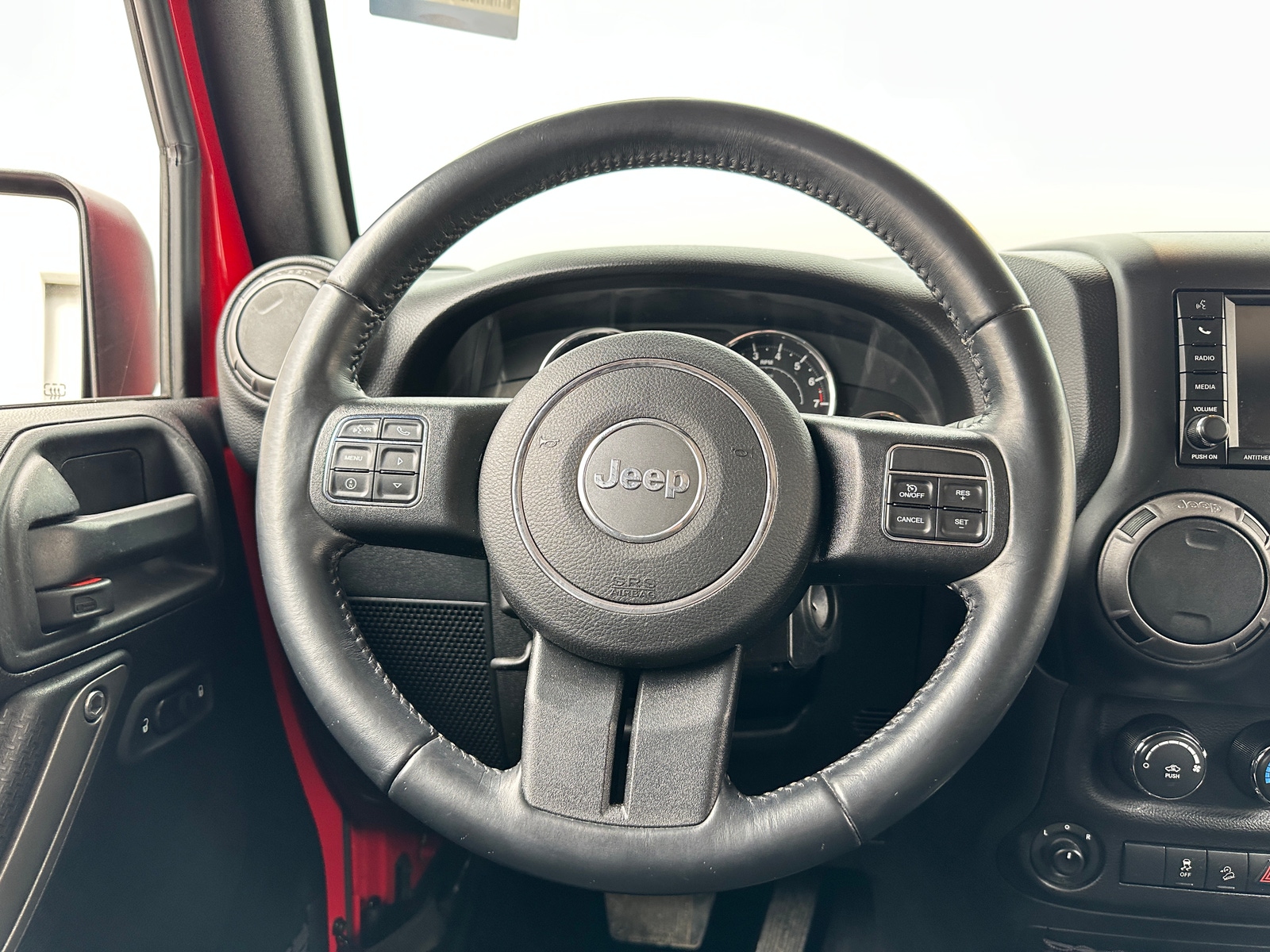 Thumbnail: 2017 Jeep Wrangler - 5