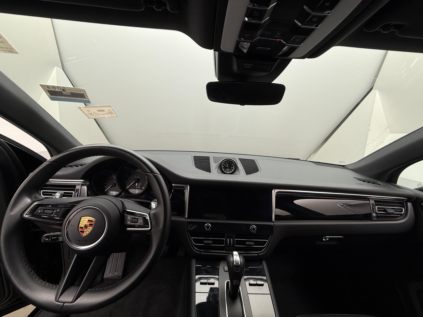 Thumbnail: 2024 Porsche Macan - 2