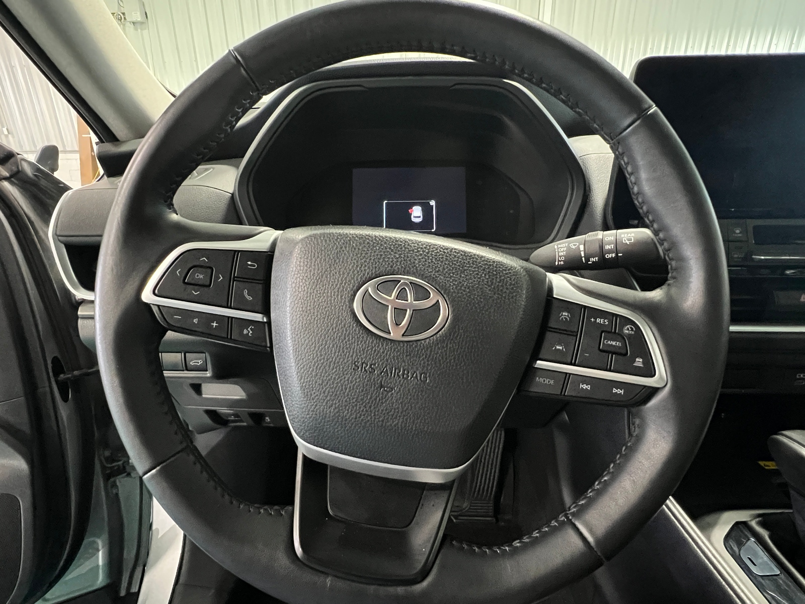 Thumbnail: 2025 Toyota Grand Highlander - 4