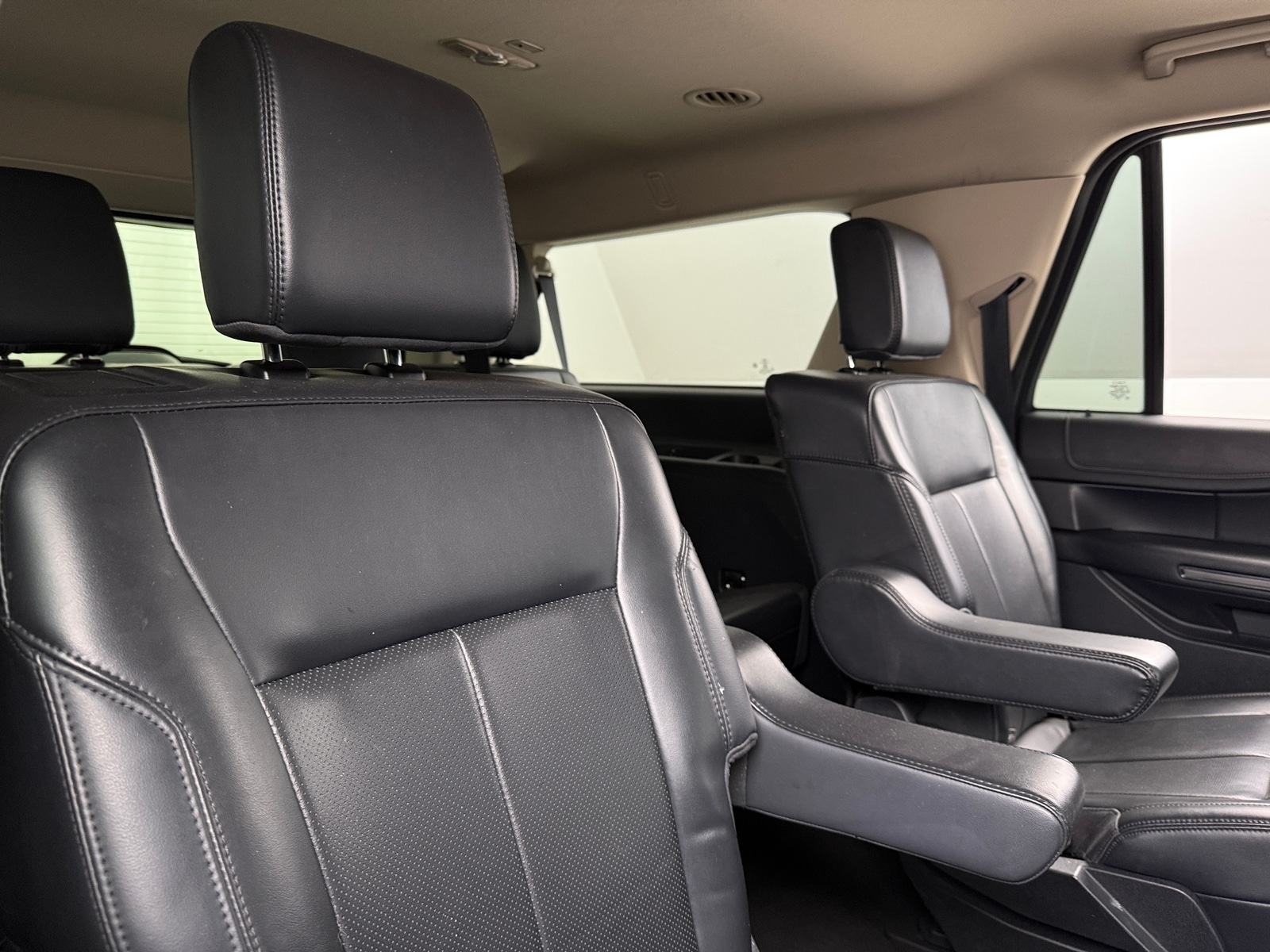 Thumbnail: 2022 Ford Expedition MAX - 6