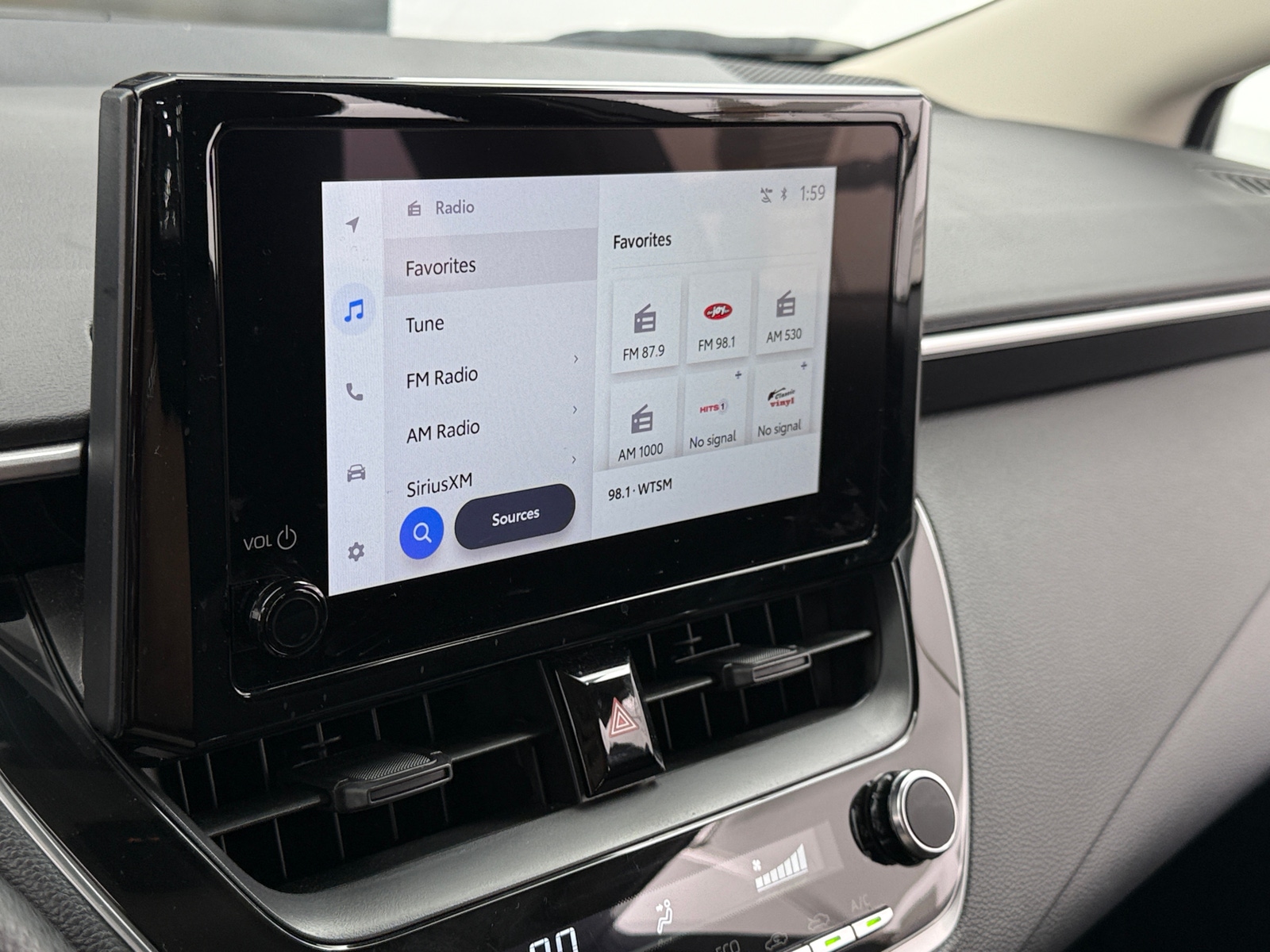 Thumbnail: 2025 Toyota Corolla - 4