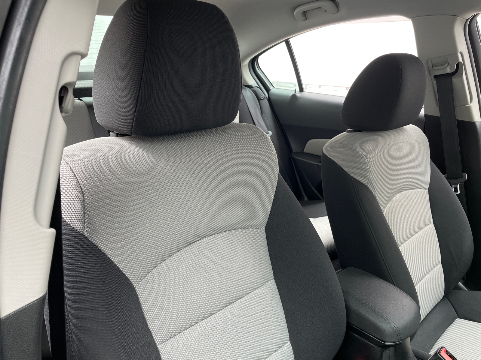 Thumbnail: 2014 Chevrolet Cruze - 2