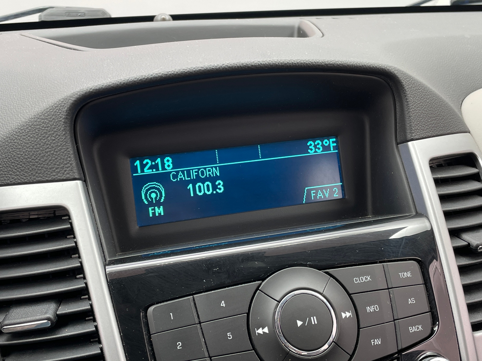 Thumbnail: 2014 Chevrolet Cruze - 4