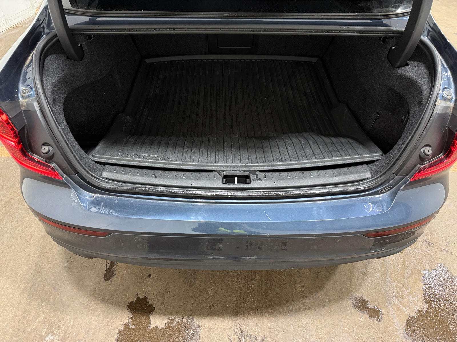 Thumbnail: 2019 Volvo S60 - 6