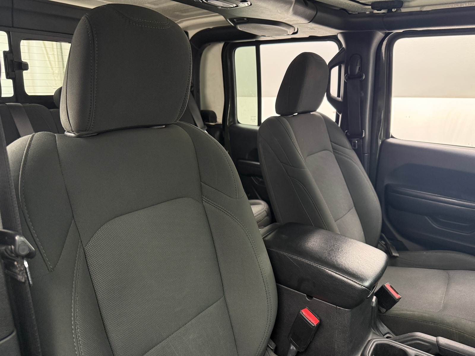 Thumbnail: 2021 Jeep Gladiator - 2