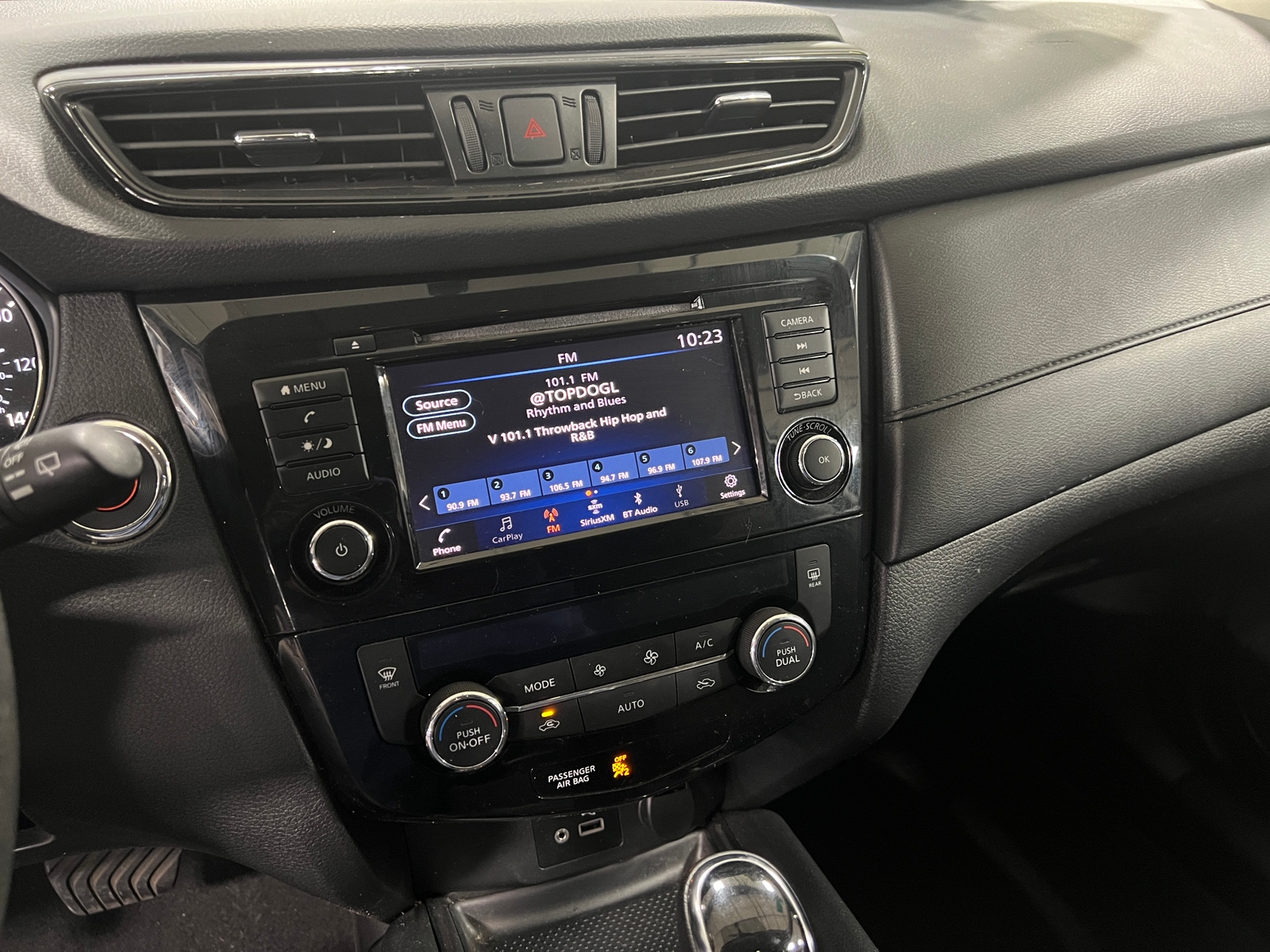 Thumbnail: 2018 Nissan Rogue - 4