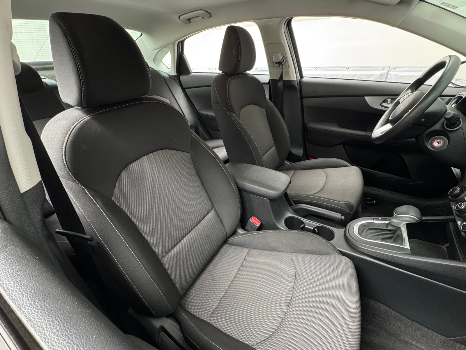 Thumbnail: 2023 Kia Forte - 2