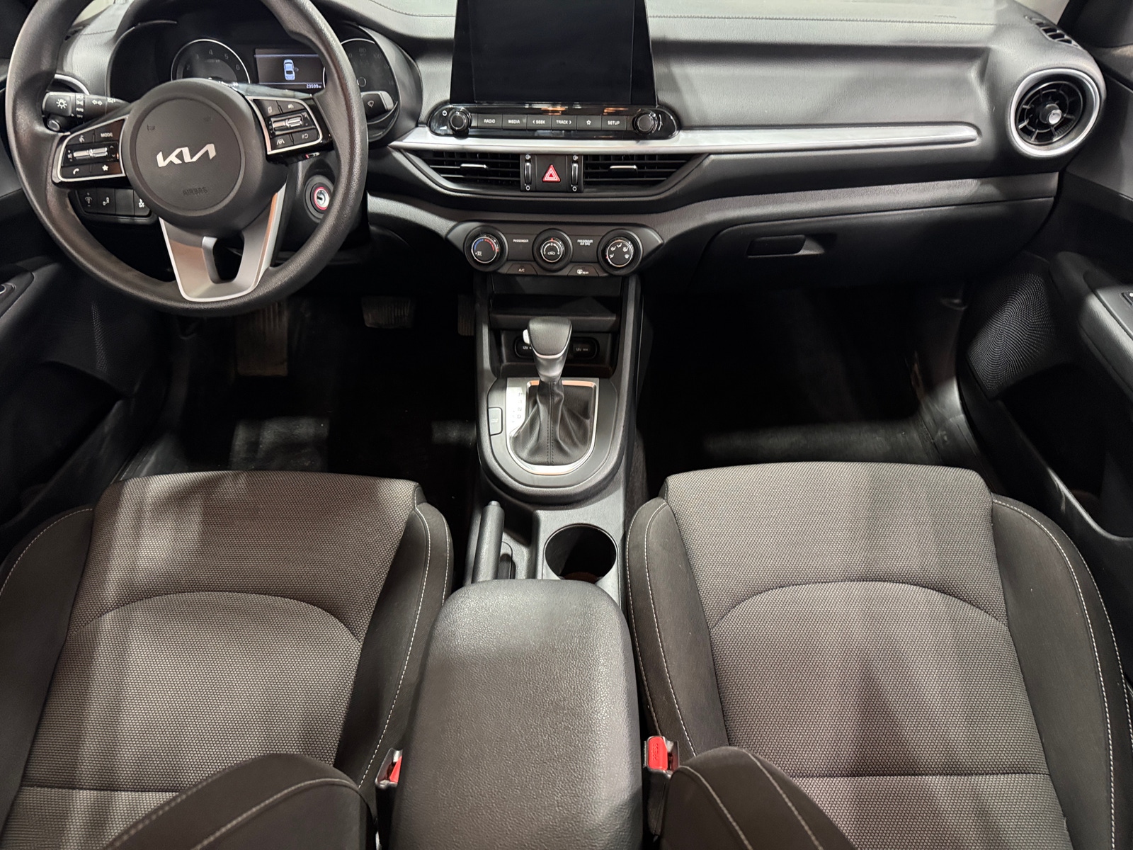 Thumbnail: 2023 Kia Forte - 3